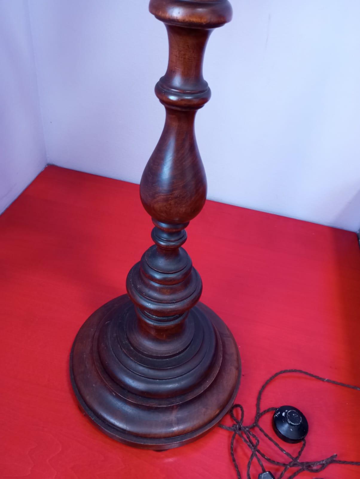 Floor lamp-sculpture with Murano glass roses - Italy, 1960s For Sale 7