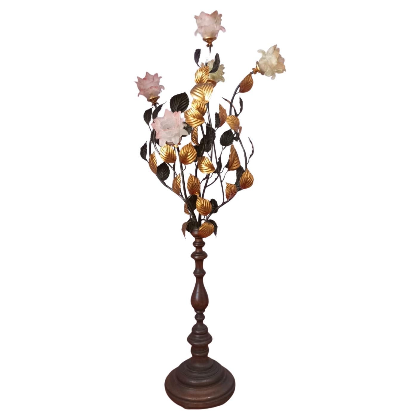 Floor lamp-sculpture with Murano glass roses - Italy, 1960s For Sale