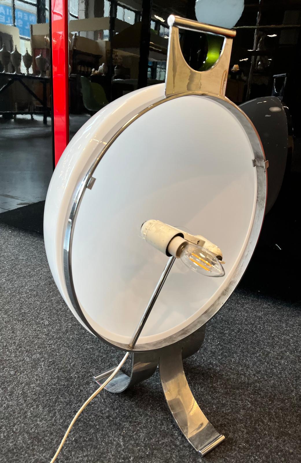 Italian Lampada da terra Sfera disegnata da Beni Cucurru per Valenti anni 70 For Sale
