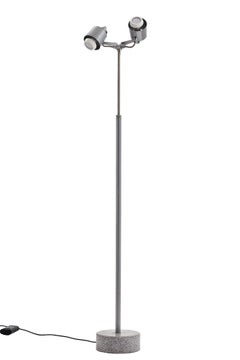 Lampada da terra Stadium di Hannes Wettstein e prodotta da Pallucco nel 1994.