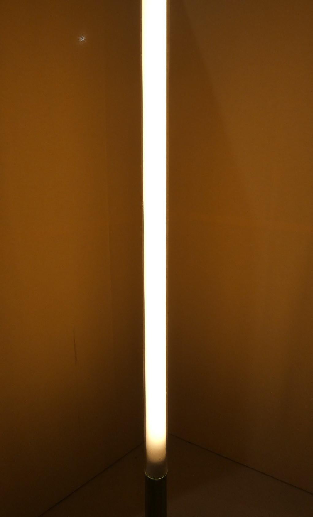 Minimalismo Lampada da terra Teda in acciaio e pirex, Ferdi Giardini per Oluce in vendita