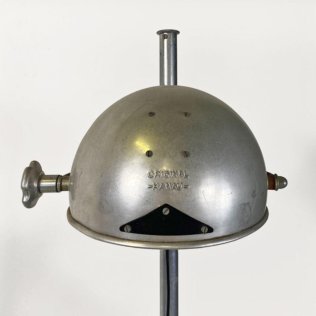 Lampada da terra tedesca di Hanau in stile Bauhaus in metallo e acciaio, 1930 ca For Sale 4