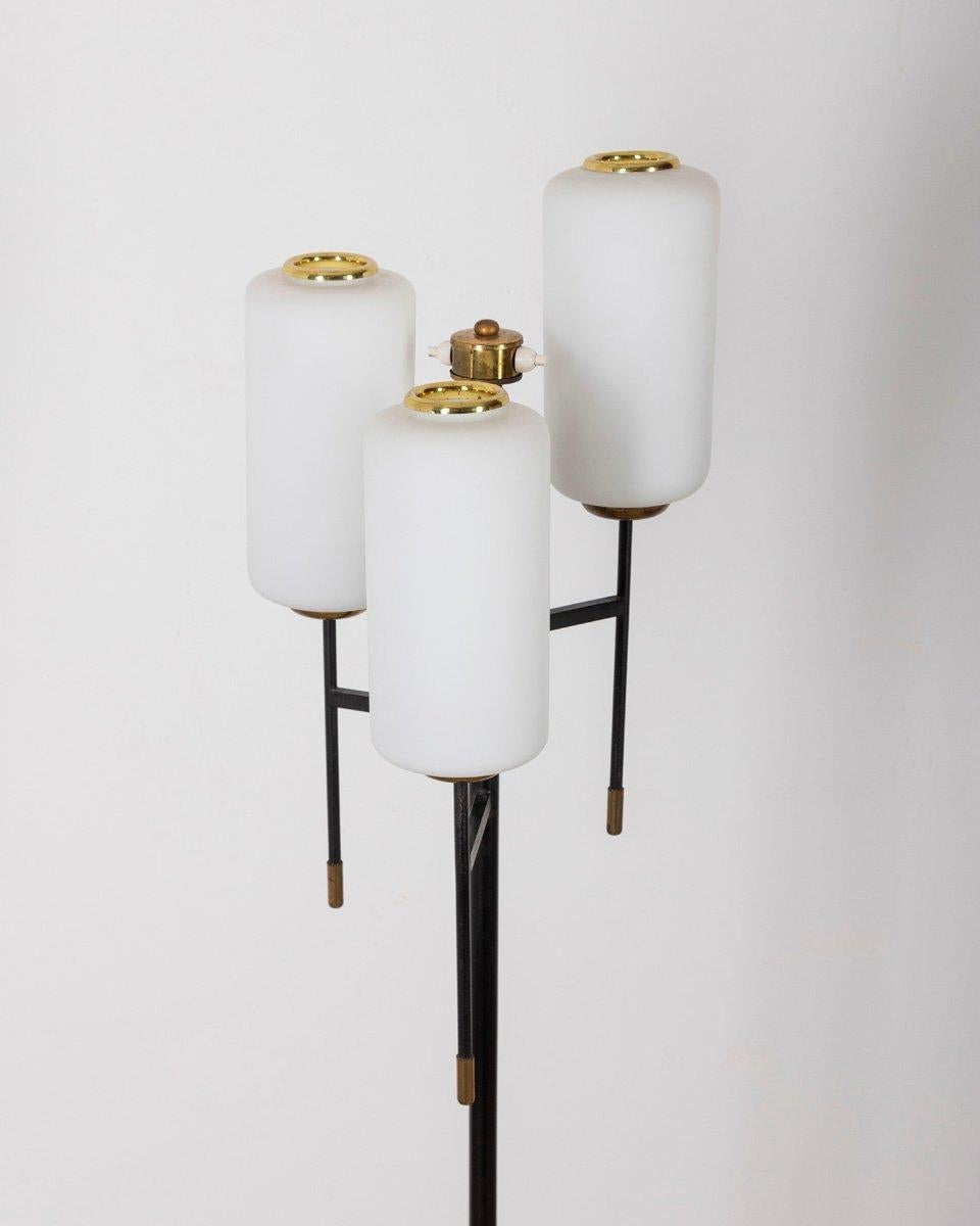 Metal Vintage 1950s metal and glass floor lamp Italian design For Sale