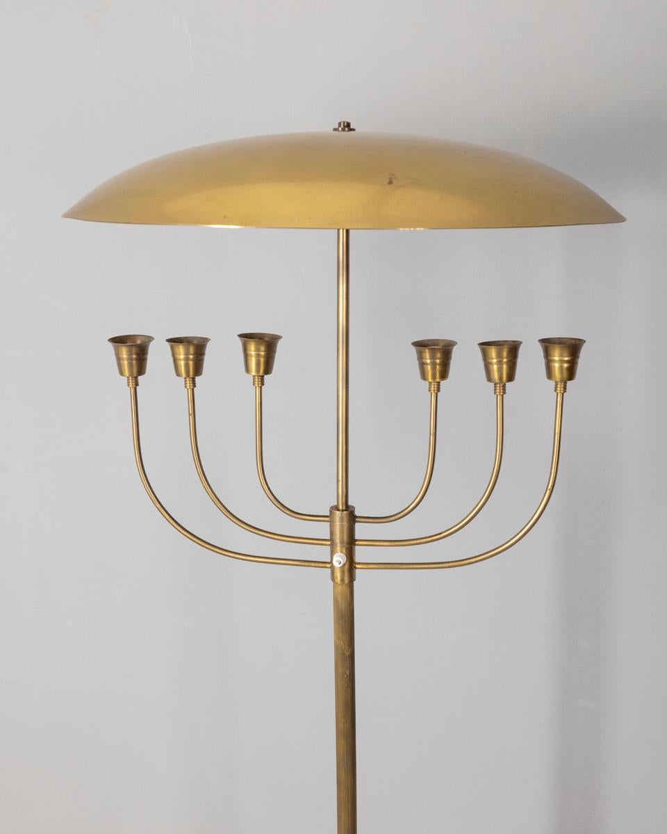 Mid-Century Modern Lampada da terra vintage anni 50 in onice e ottone dorato design Italiano en vente