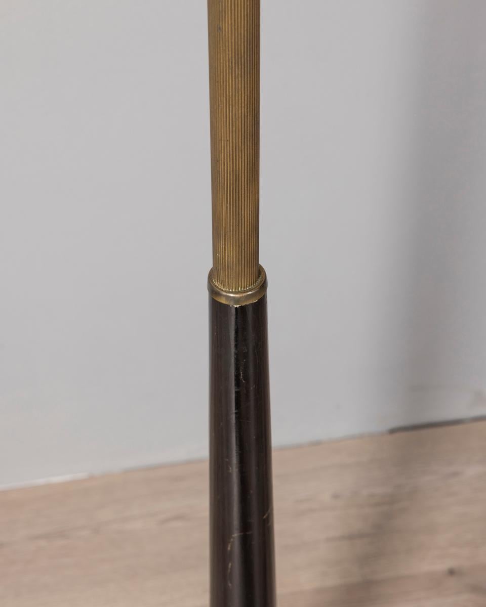 Lampada da terra vintage anni 50 in onice e ottone dorato design Italiano en vente 2