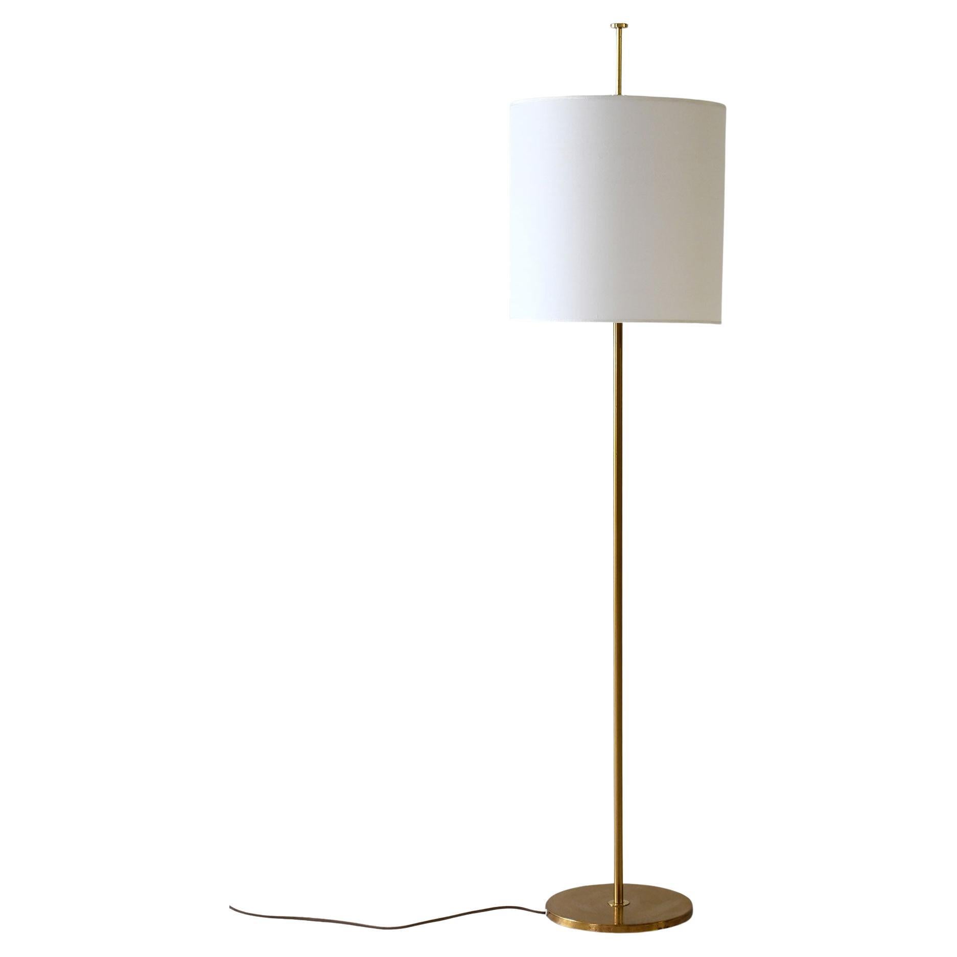 Lampada da terra vintage scandinava in ottone e tessuto