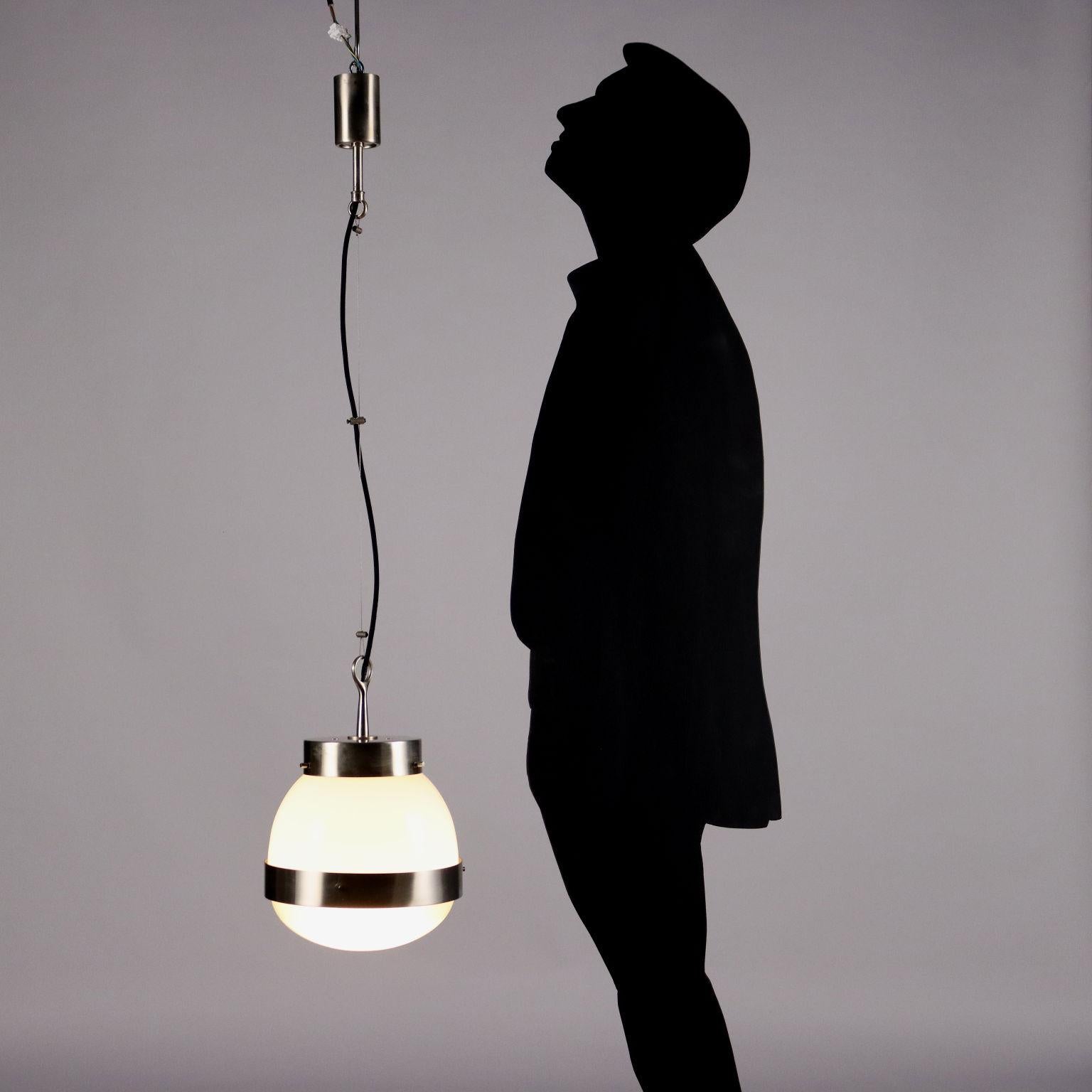 Mid-Century Modern Lampada 'Delta' di Sergio Mazza per Artemide Anni 60 For Sale