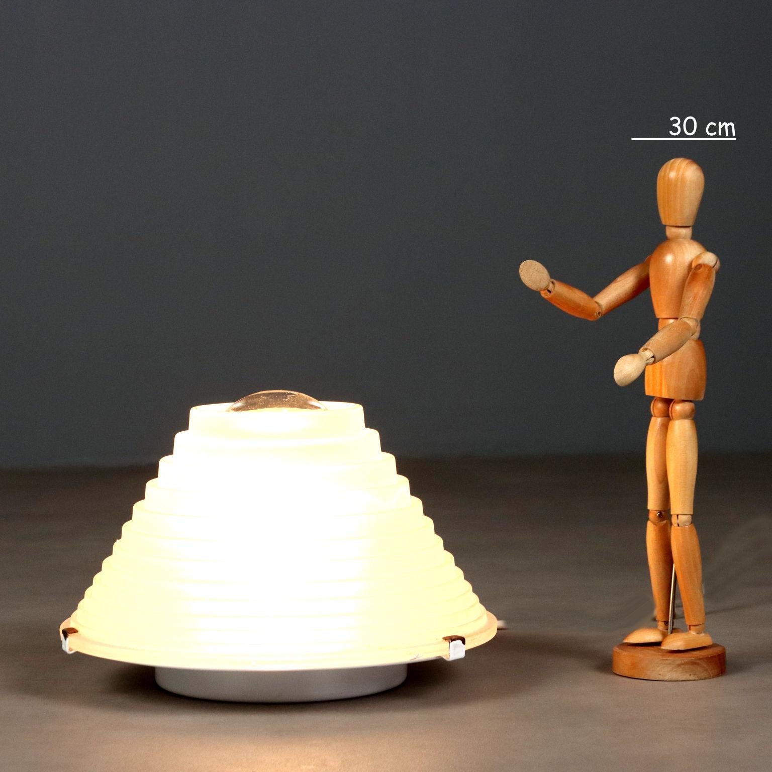 Modern Egina lamp by Angelo Mangiarotti for Artemide Anni 80 For Sale