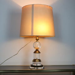 Lampada Hollywood Regency In Acrilico E Ottone Design Anni ‘70 Modernariato