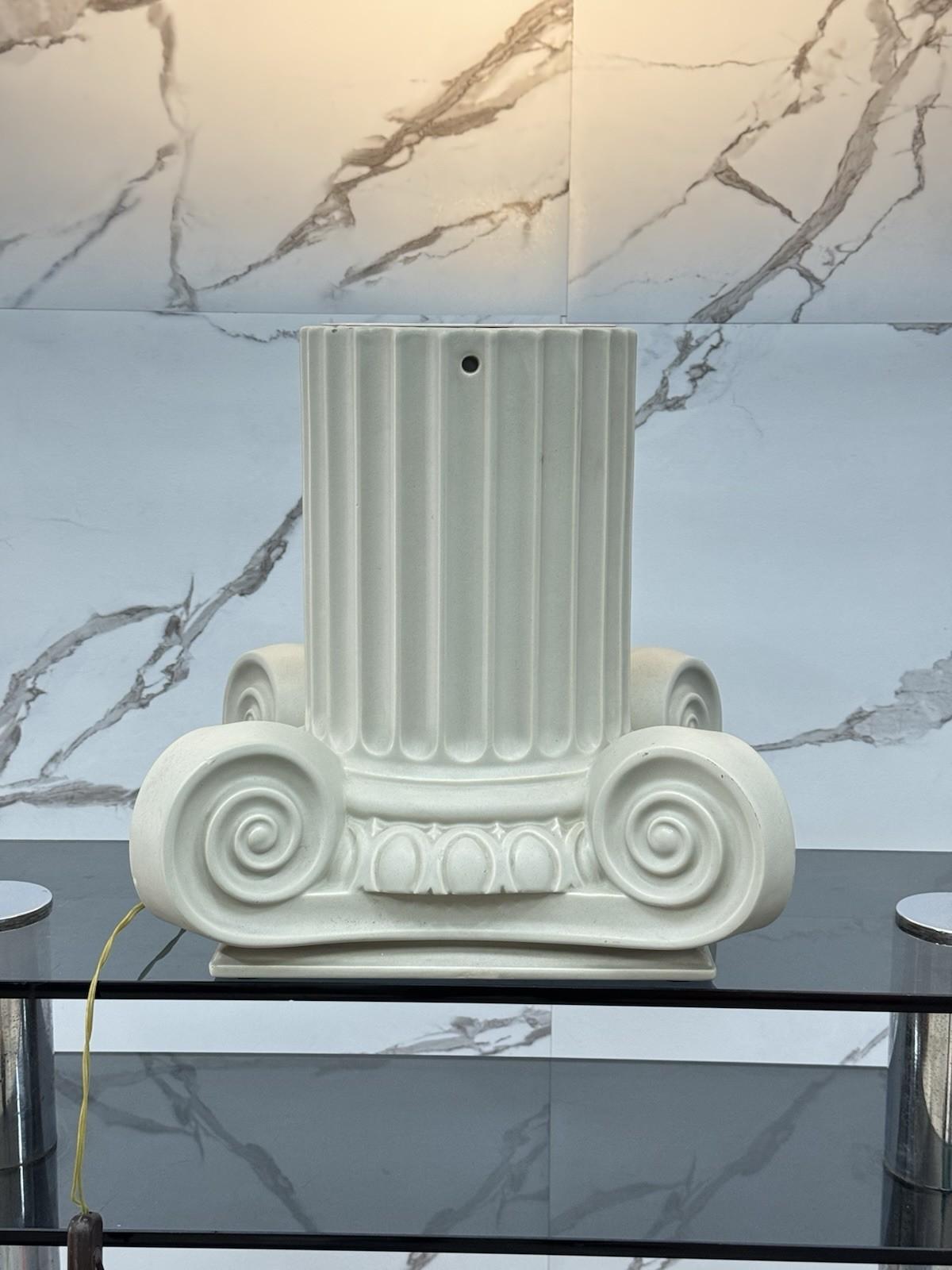 Late 20th Century Lampada In Ceramica Capitello Greco Anni 80 Lampada Design For Sale