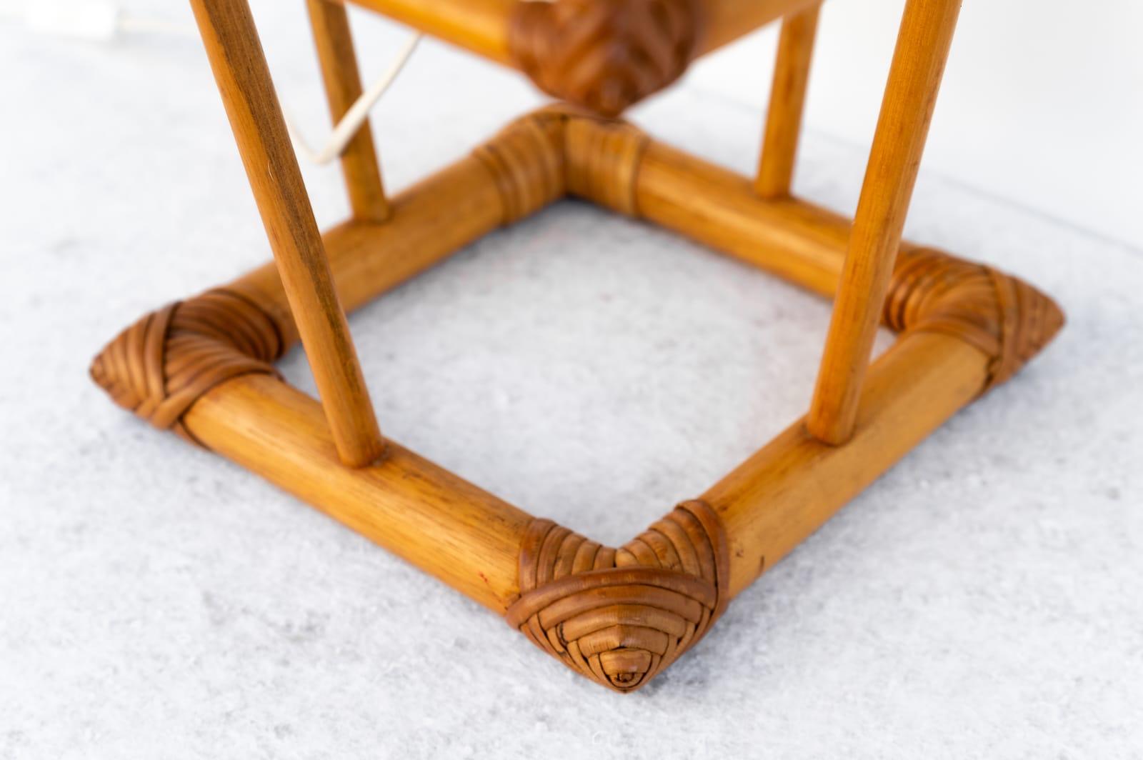 Late 20th Century Lampada in legno e rattan, Anni '70 in vendita