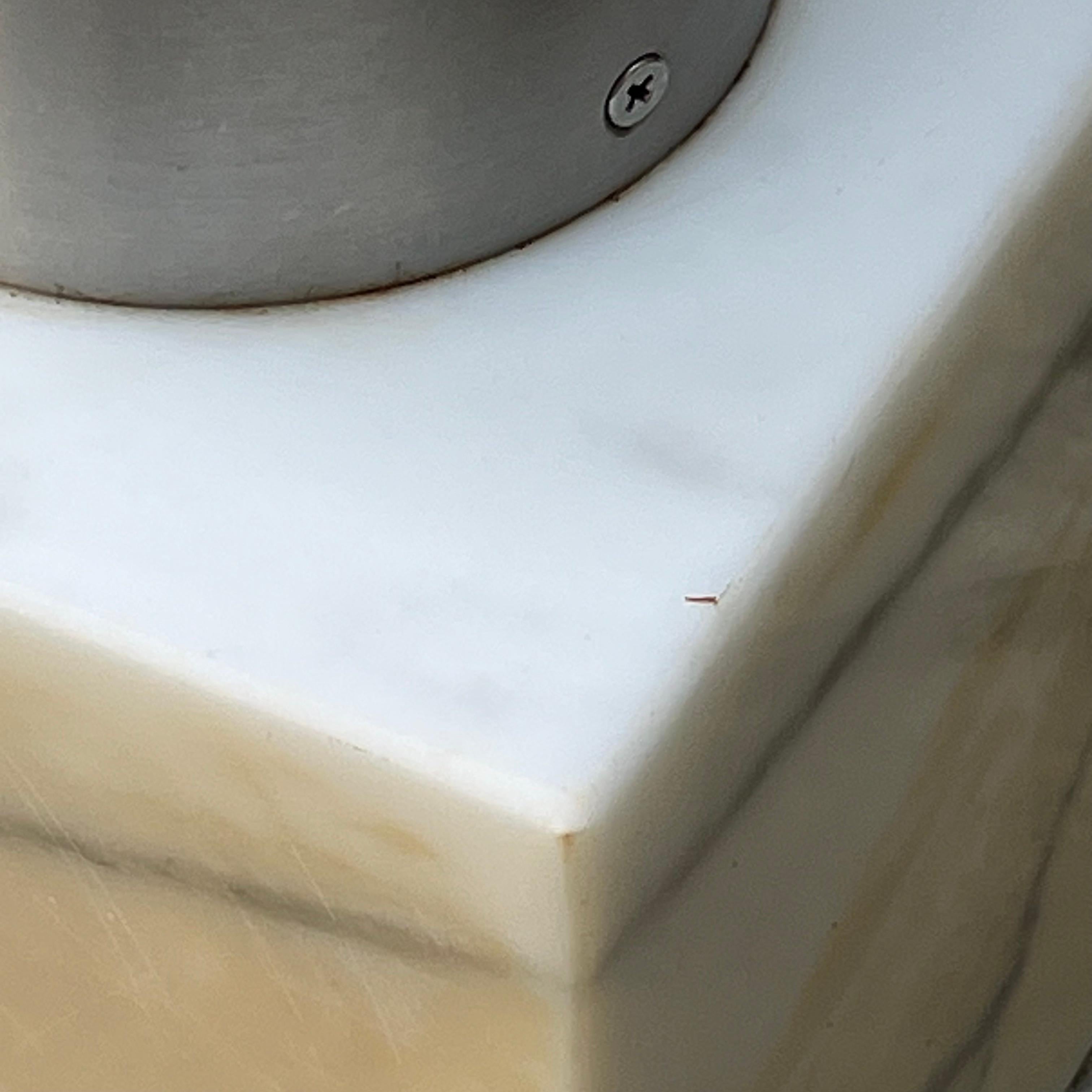 Lampada Italiana 1970s in Marmo e Acciaio - Attribuita alla Scuola di Sottsass en vente 5