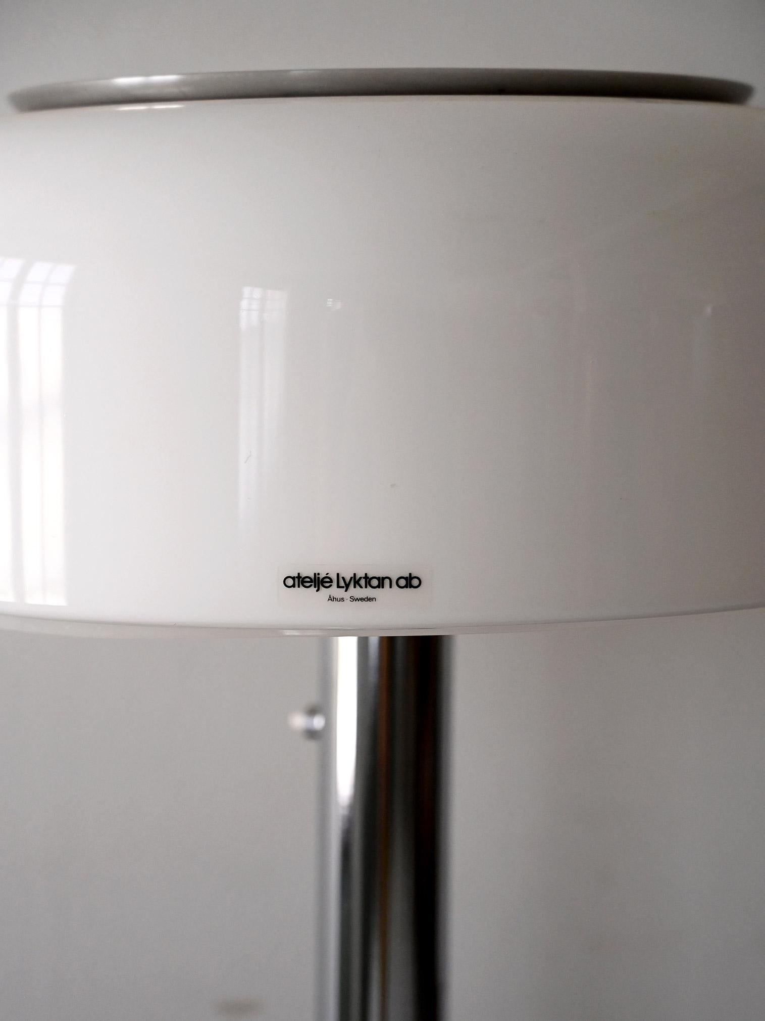 Swedish Lampe 