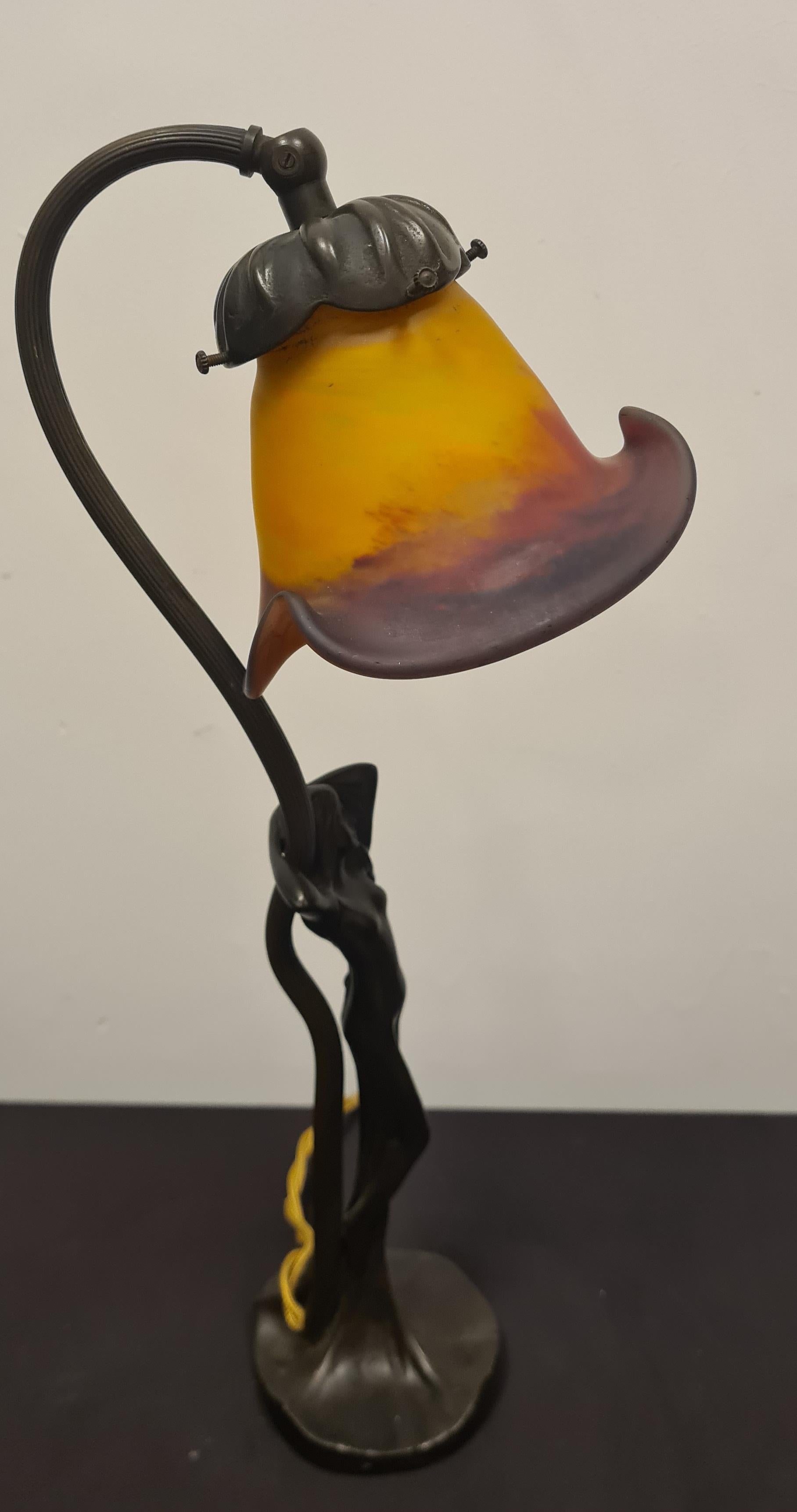 Lampe Art Nouveau par Le verre Francaise en vente 1