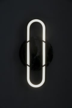 Lampada Loop piccola in ottone galvanizzato e marmo Verde Alpi di Dalmoto