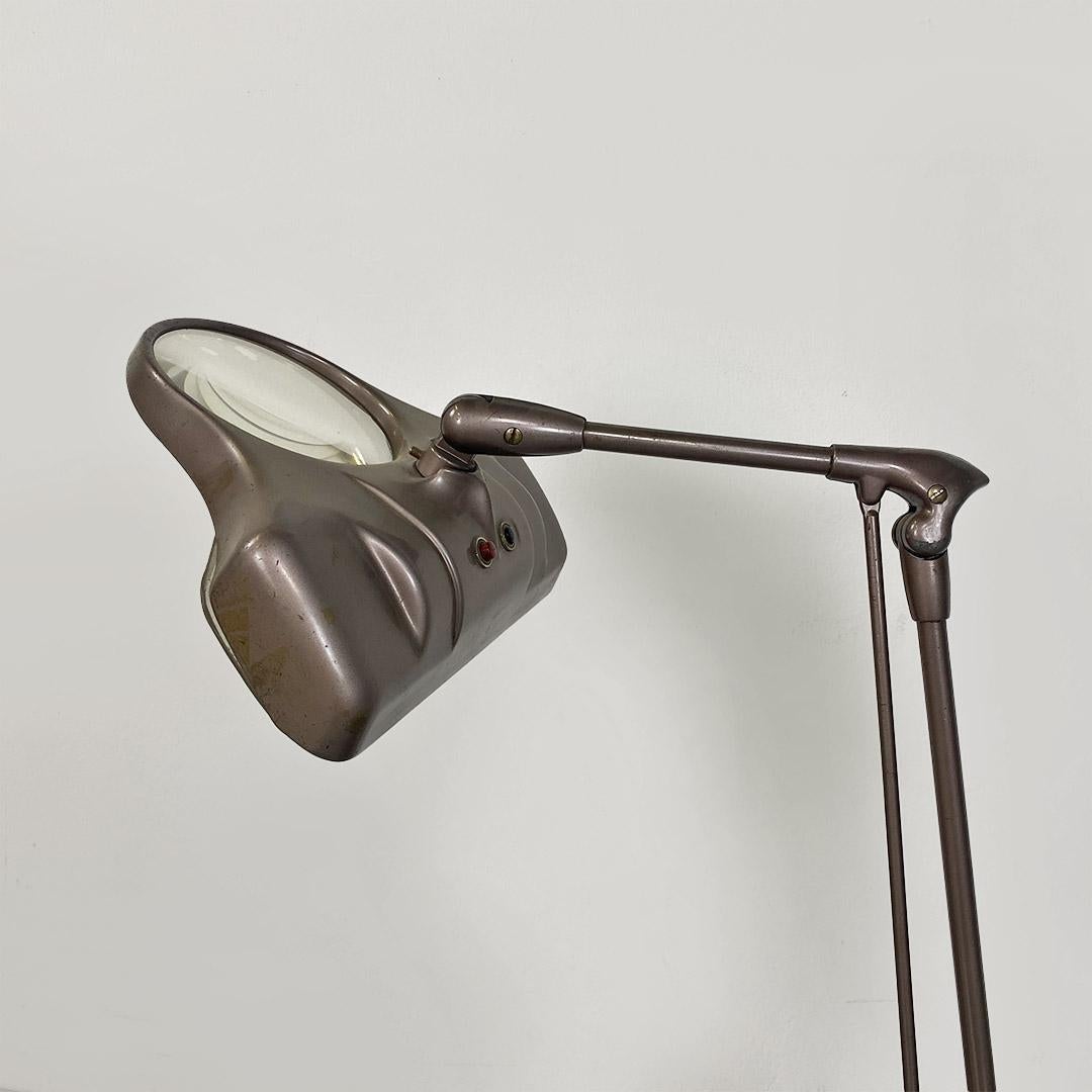 Mid-20th Century M270 adjustable lamp with magnifying glass Dazor Floating Fixture USA 1950s For Sale