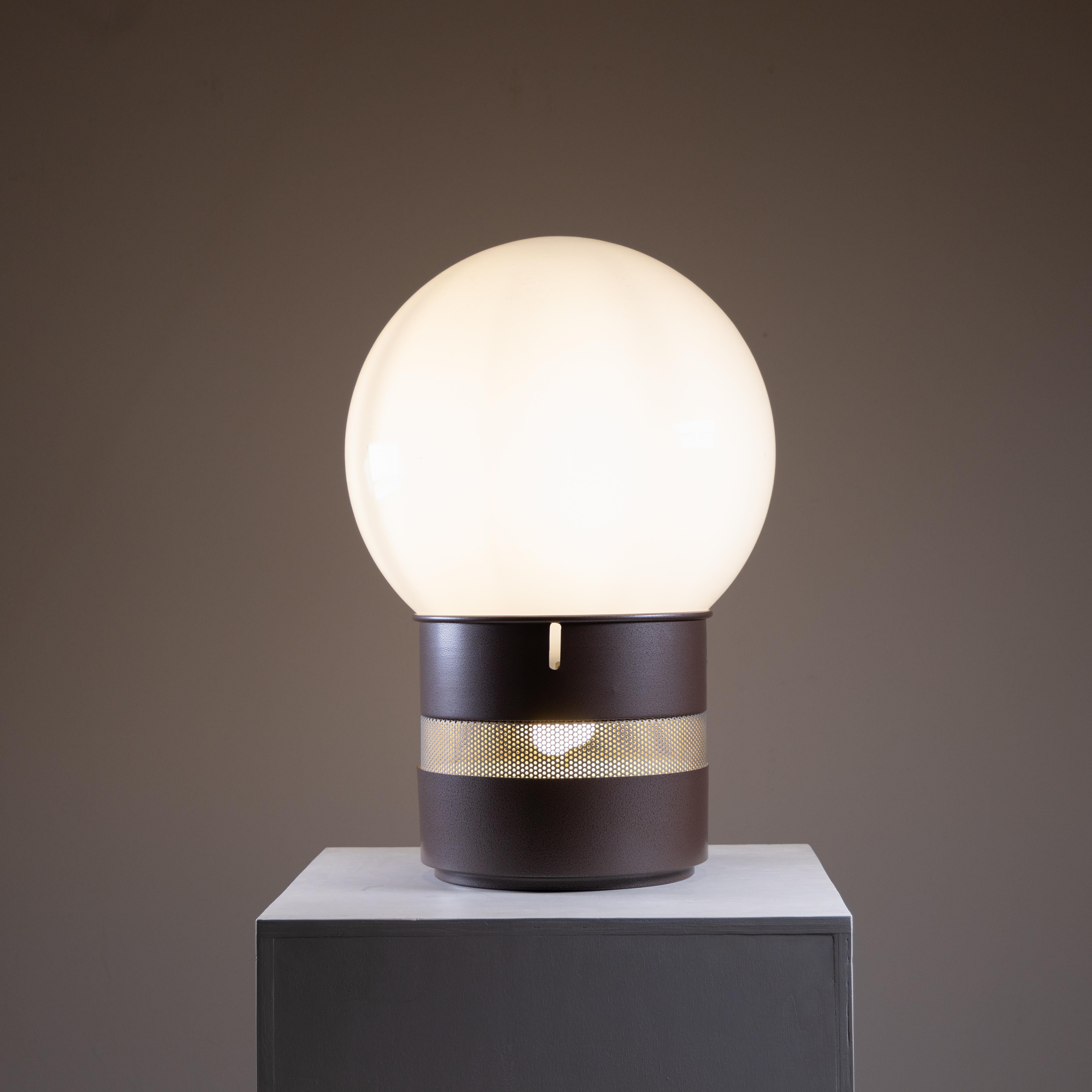 Lámpara Mezzo Oracolo, Gae Aulenti, Artemide, 1970 en Bueno estado para la venta en Milano, Lombardia