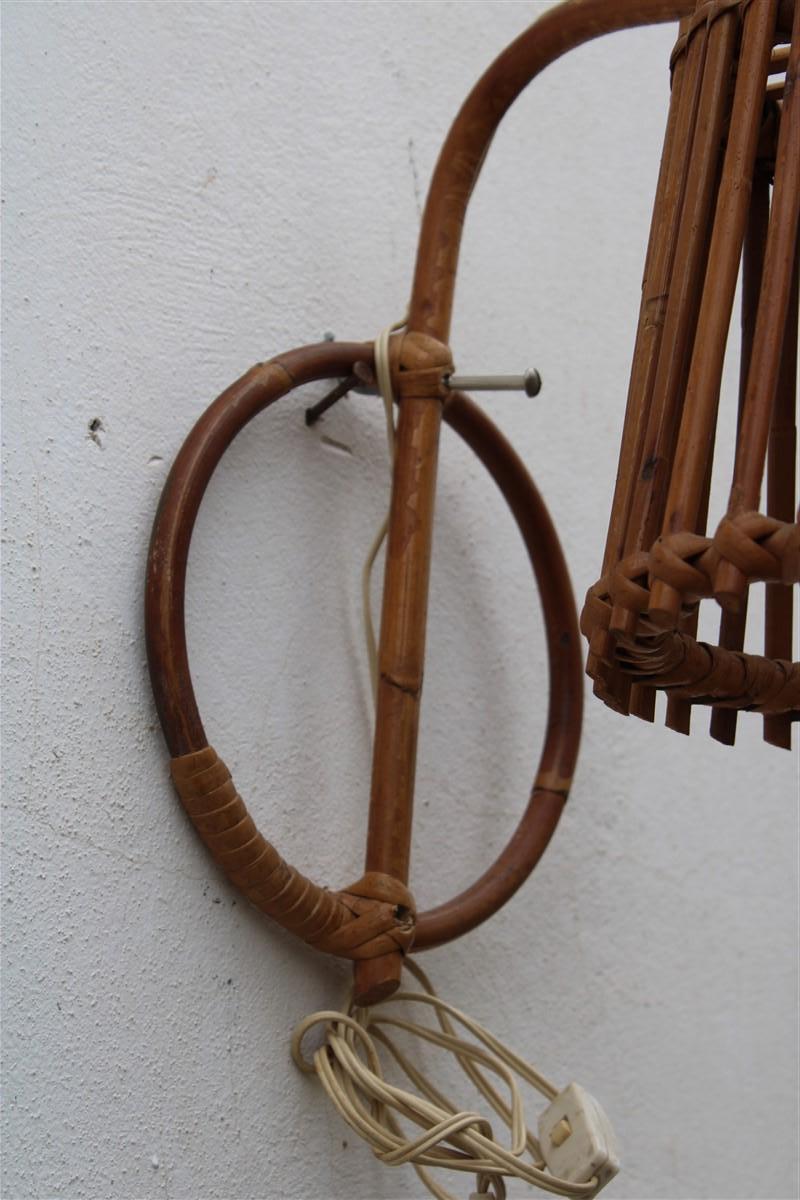Aplique de pared de mediados de siglo  Italiano  Bambú Trenzado a Mano Años 50 Estilo Franco Albini en Bueno estado para la venta en Palermo, Sicily