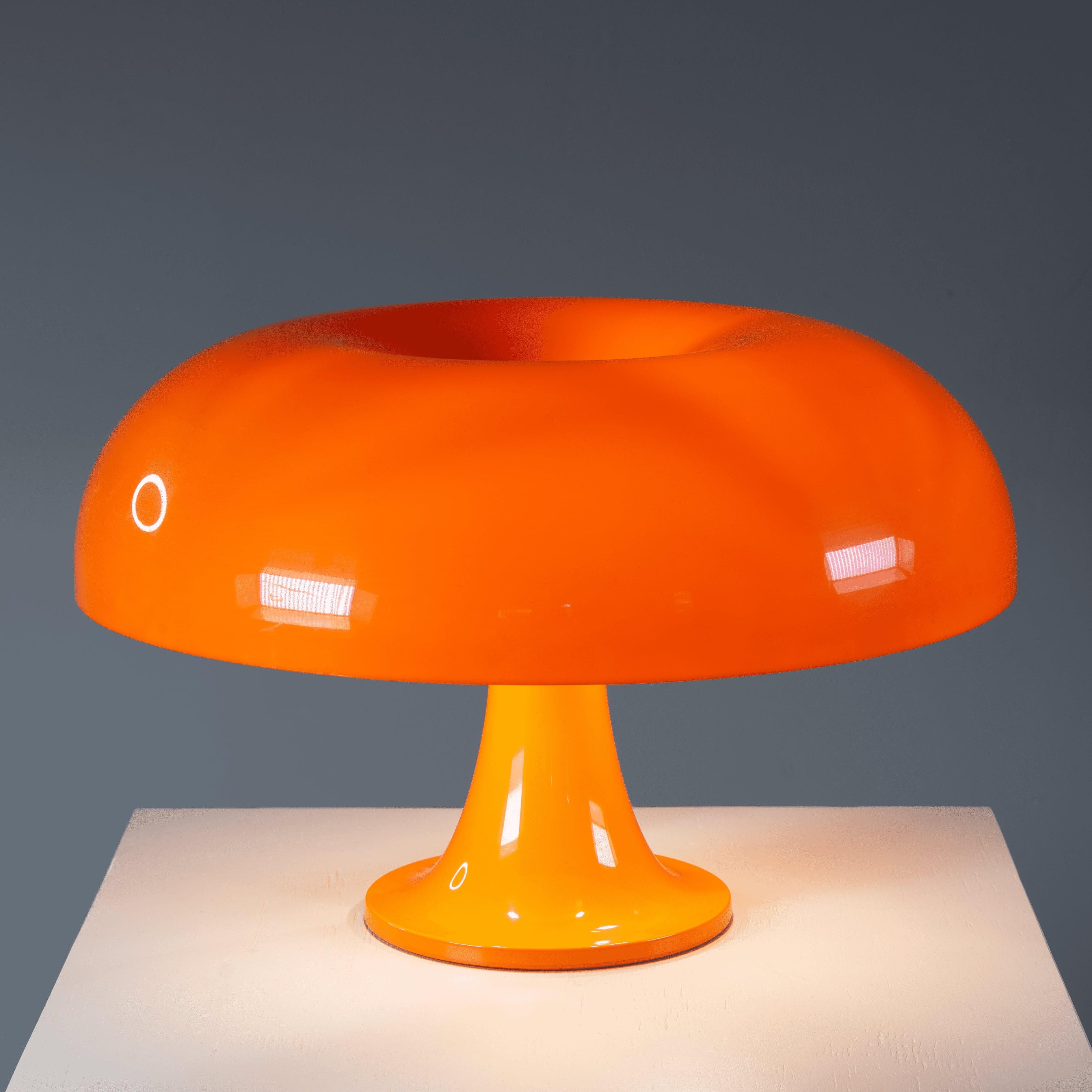 Space Age Lampada Nesso, Giancarlo Mattioli, Artemide, 1960
