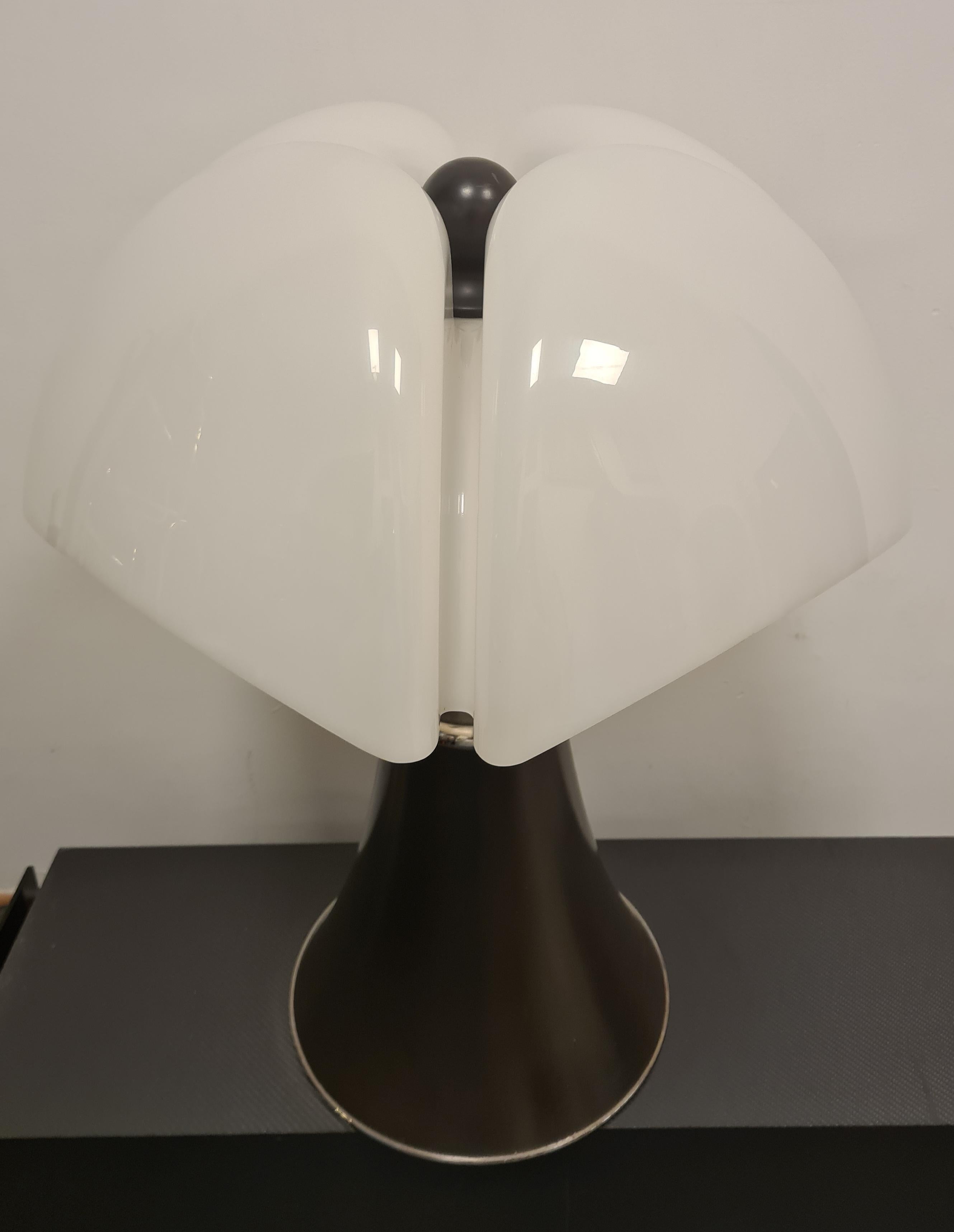 Lampada Pipistrello di Gae Aulenti per Martinelli Luce prima edizione 4