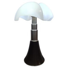 Lampada Pipistrello di Gae Aulenti per Martinelli Luce prima edizione