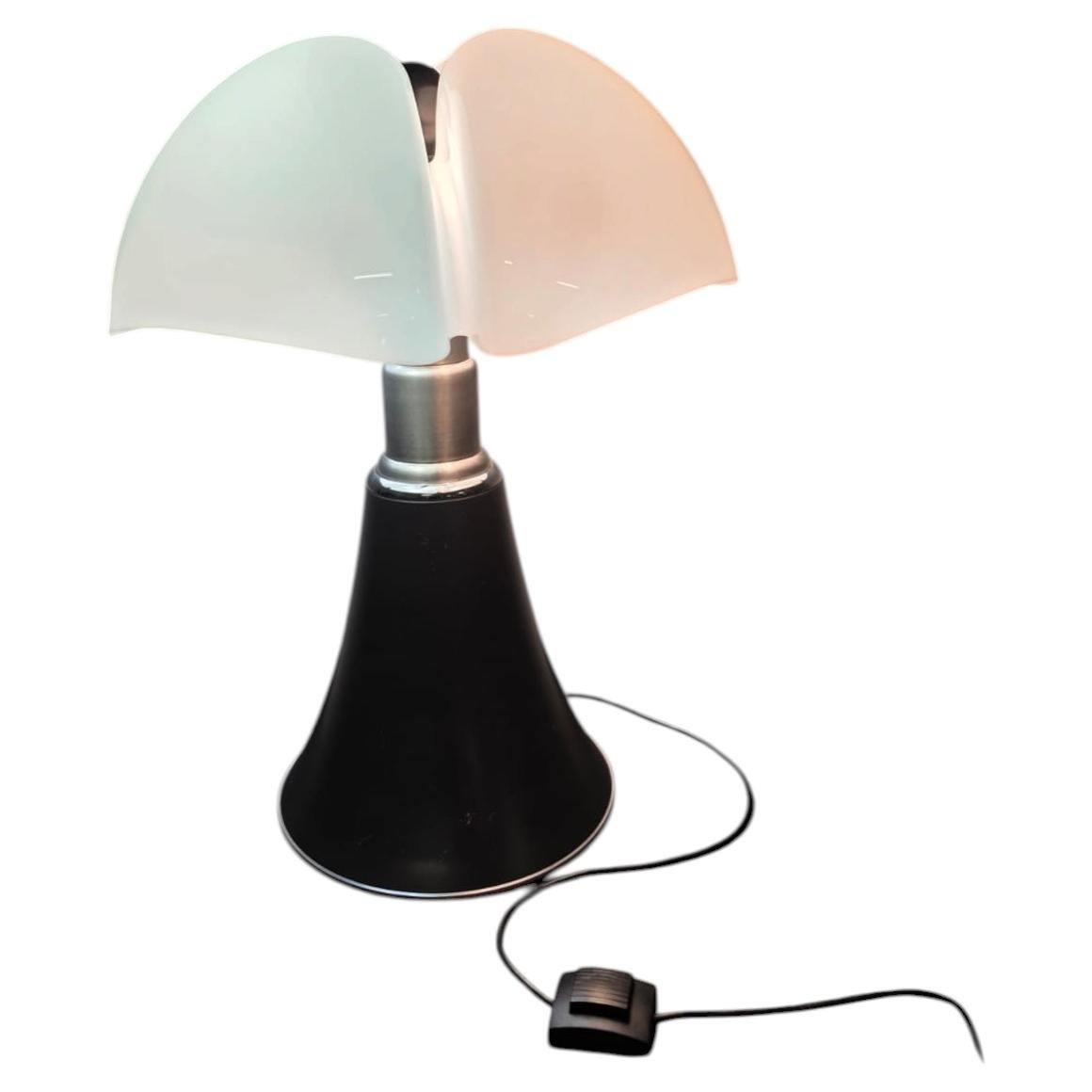 Lampada Pipistrello Gae Aulenti