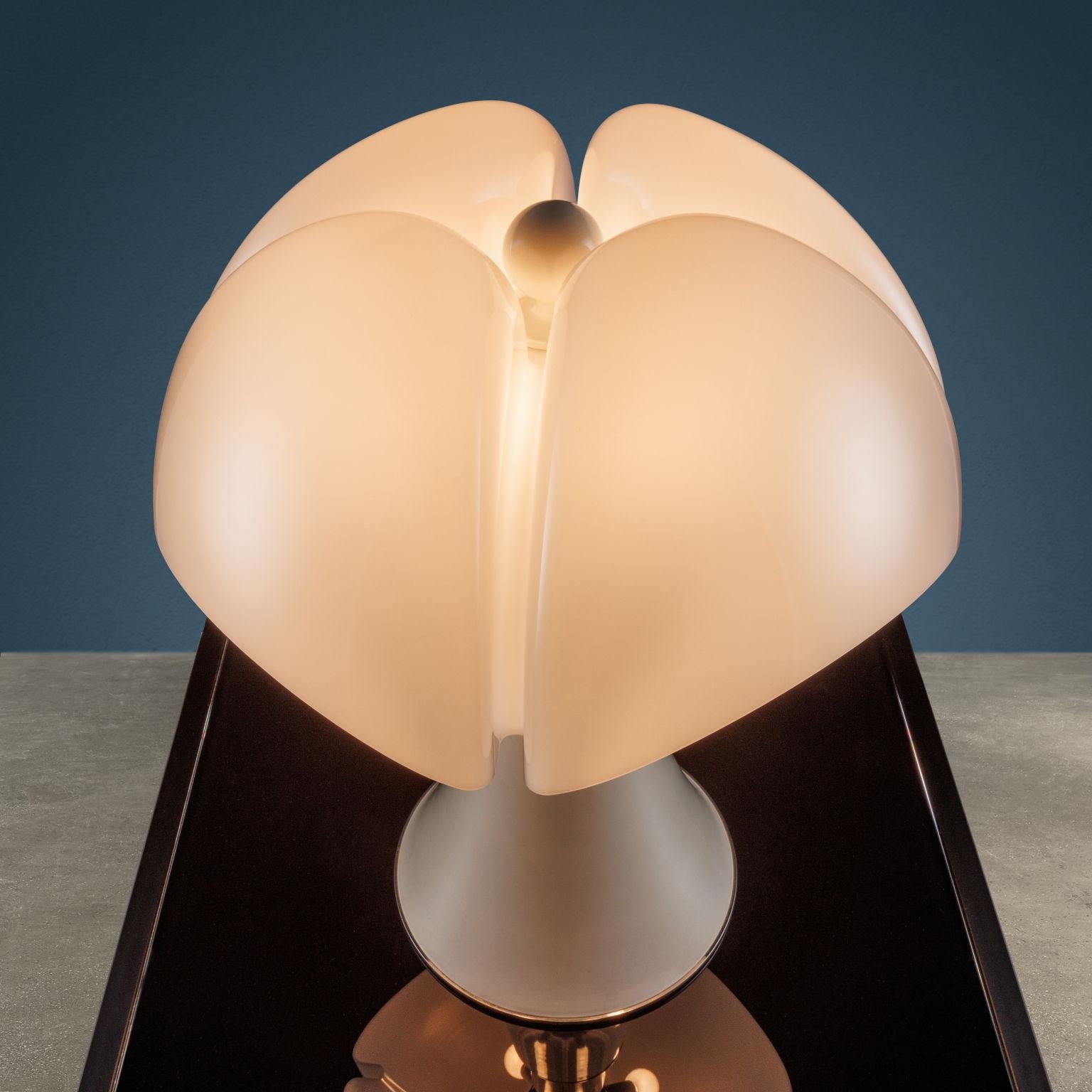 Mid-Century Modern Lampada 'Pipistrello' Gae Aulenti per Martinelli Luce For Sale