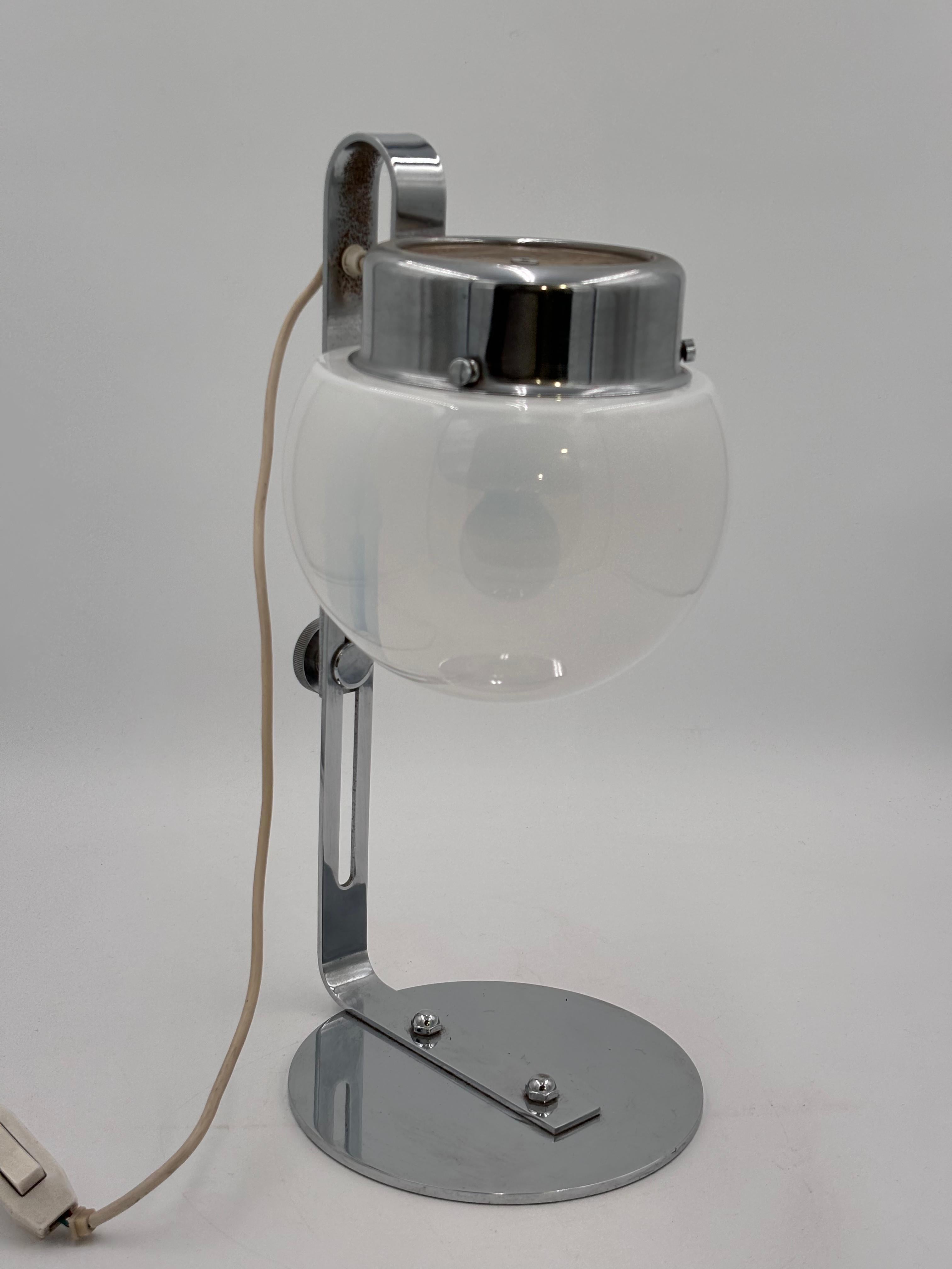 Adjustable Lamp Space Age Steel Chrome 1970's Design In Good Condition For Sale In Taranto, IT
