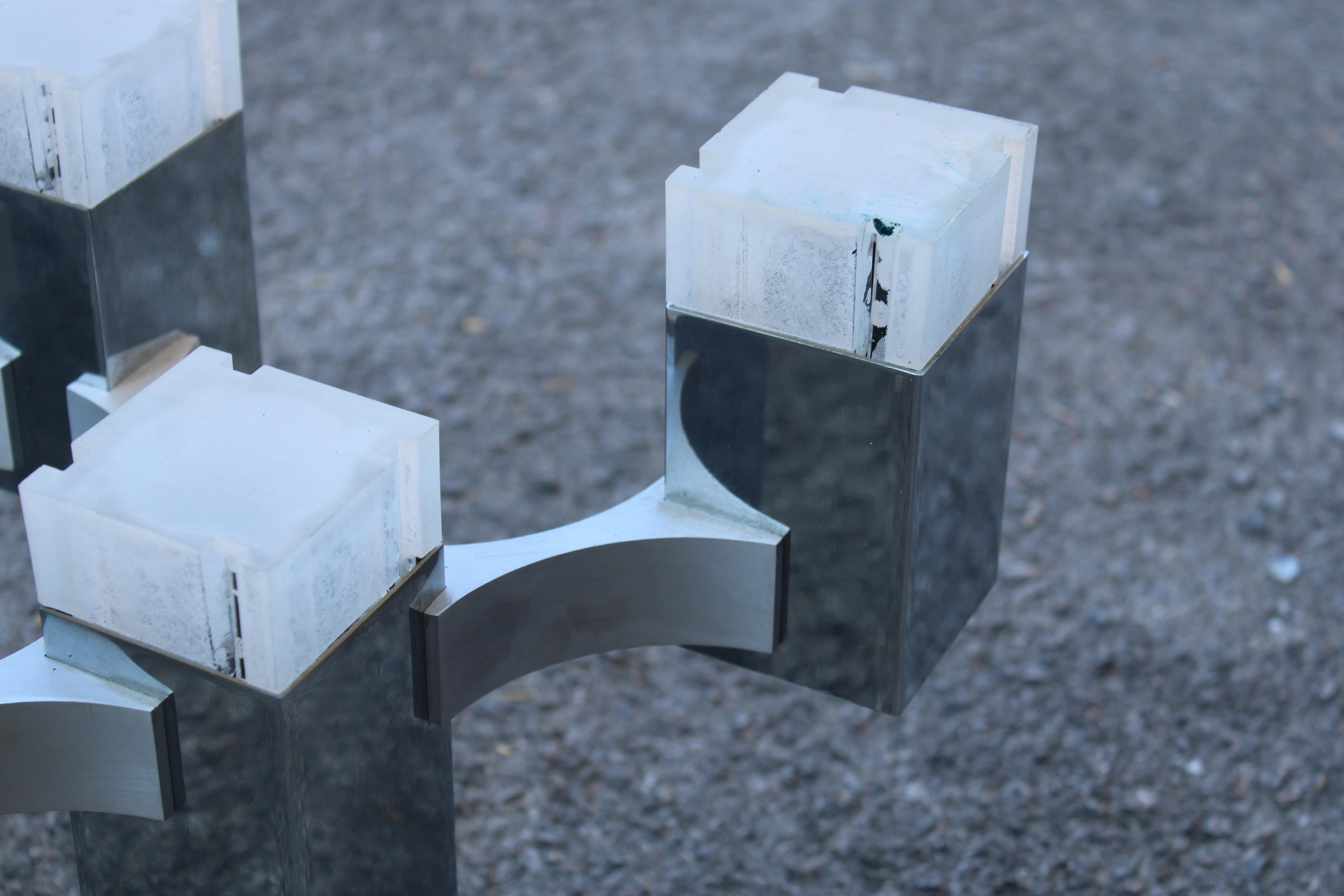 Cromo Lampada scultura da Parete Sciolari Cubic 1970 In metallo cromato metacrilato in vendita