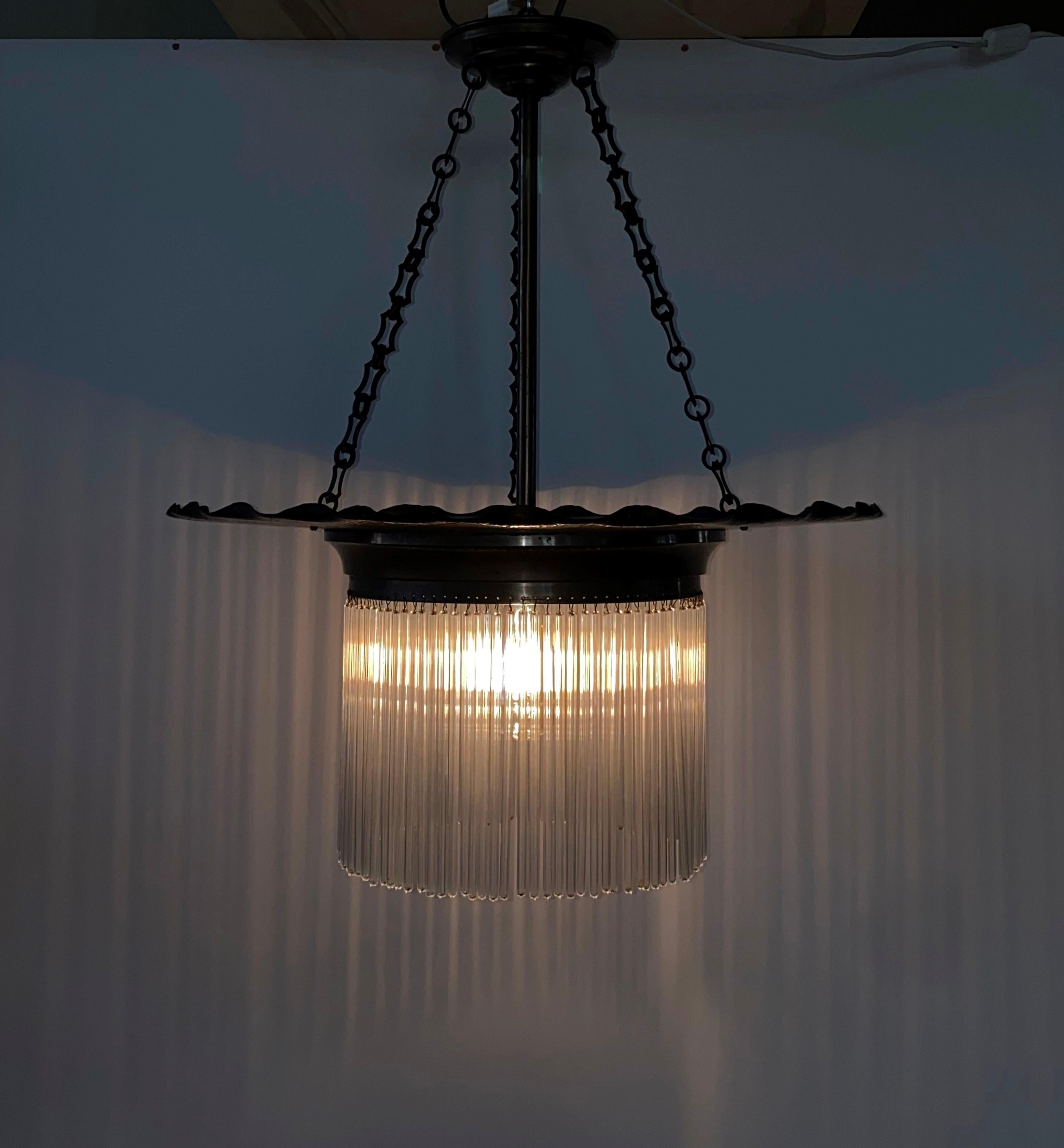 Austrian Lampada Secessionista in Ottone con Bacchette di Vetro, Austria, Inizio XX secol in vendita