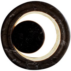 Lampada Si è spento il sole in marmo grigio e marmo nero marquinia