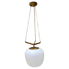 Suspension en opaline et verre O - Production Stilnovo Milano - années 1950