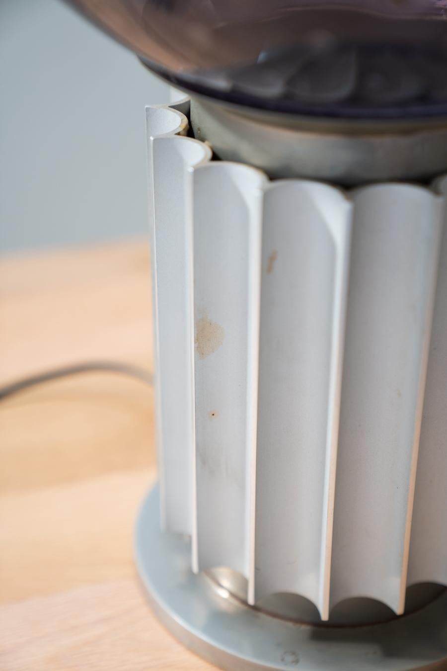 Lámpara TACCIA de Fratelli Castiglioni para Flos, años 60
Diseño vintage
Lámpara de sobremesa con esfera de vidrio soplado de colores, años 60
* El cable de este artículo puede ser original y tener que ser sustituido, a menos que se especifique lo