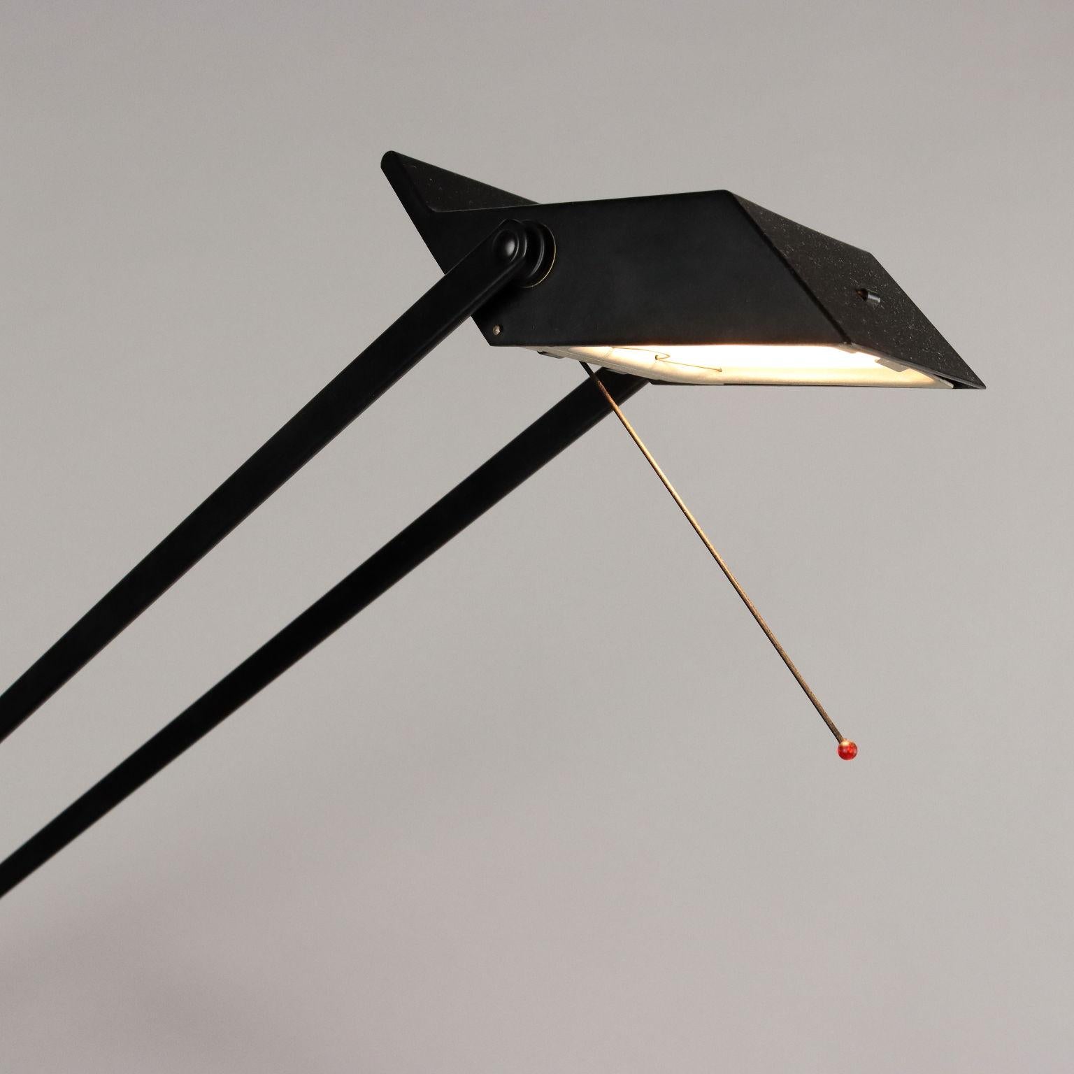 Mid-Century Modern Lampada Tizio di Richard Sapper per Artemide Anni 80