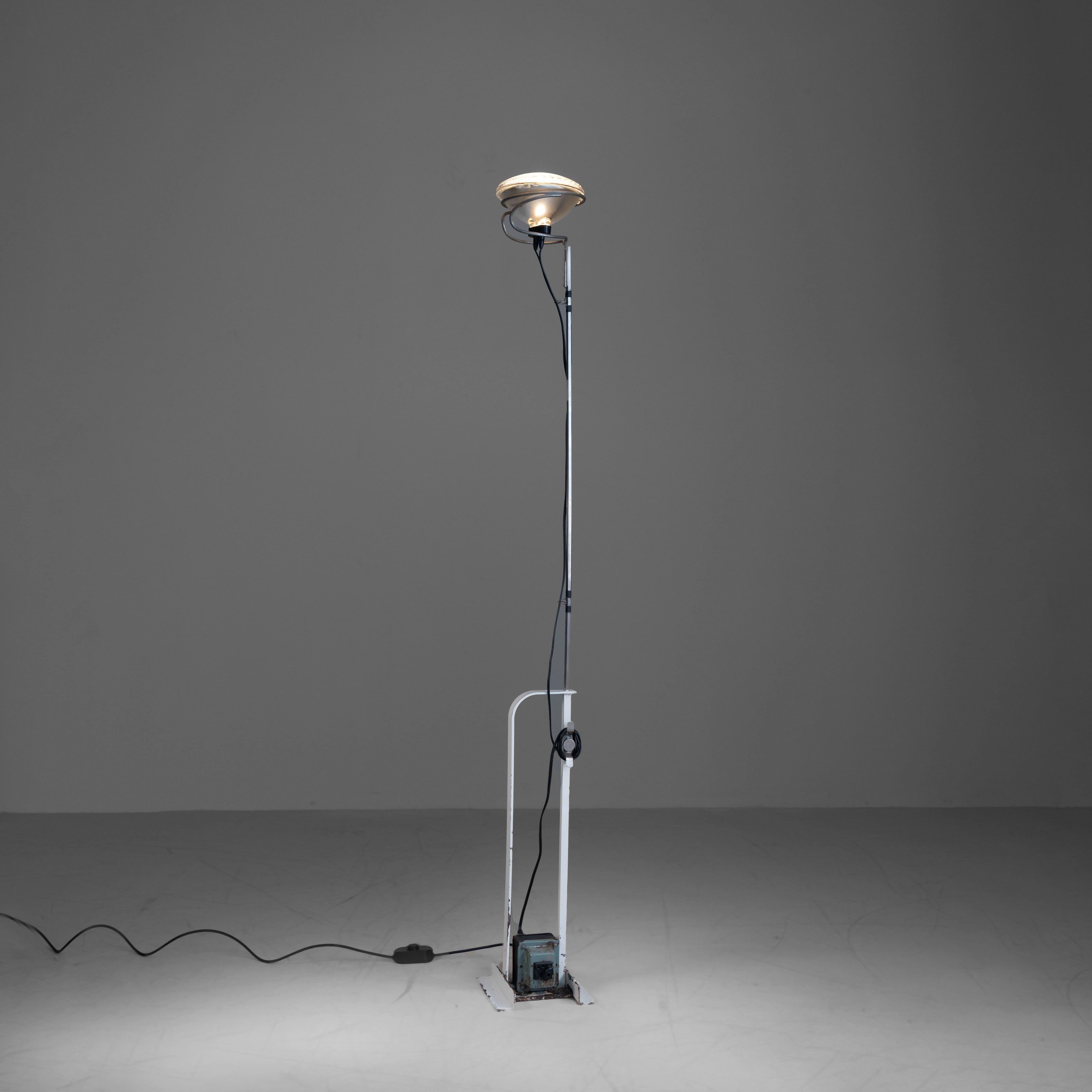 Italian Lampe Toio, Achille et Pier Giacomo Castiglioni, Flos, 1962 en vente