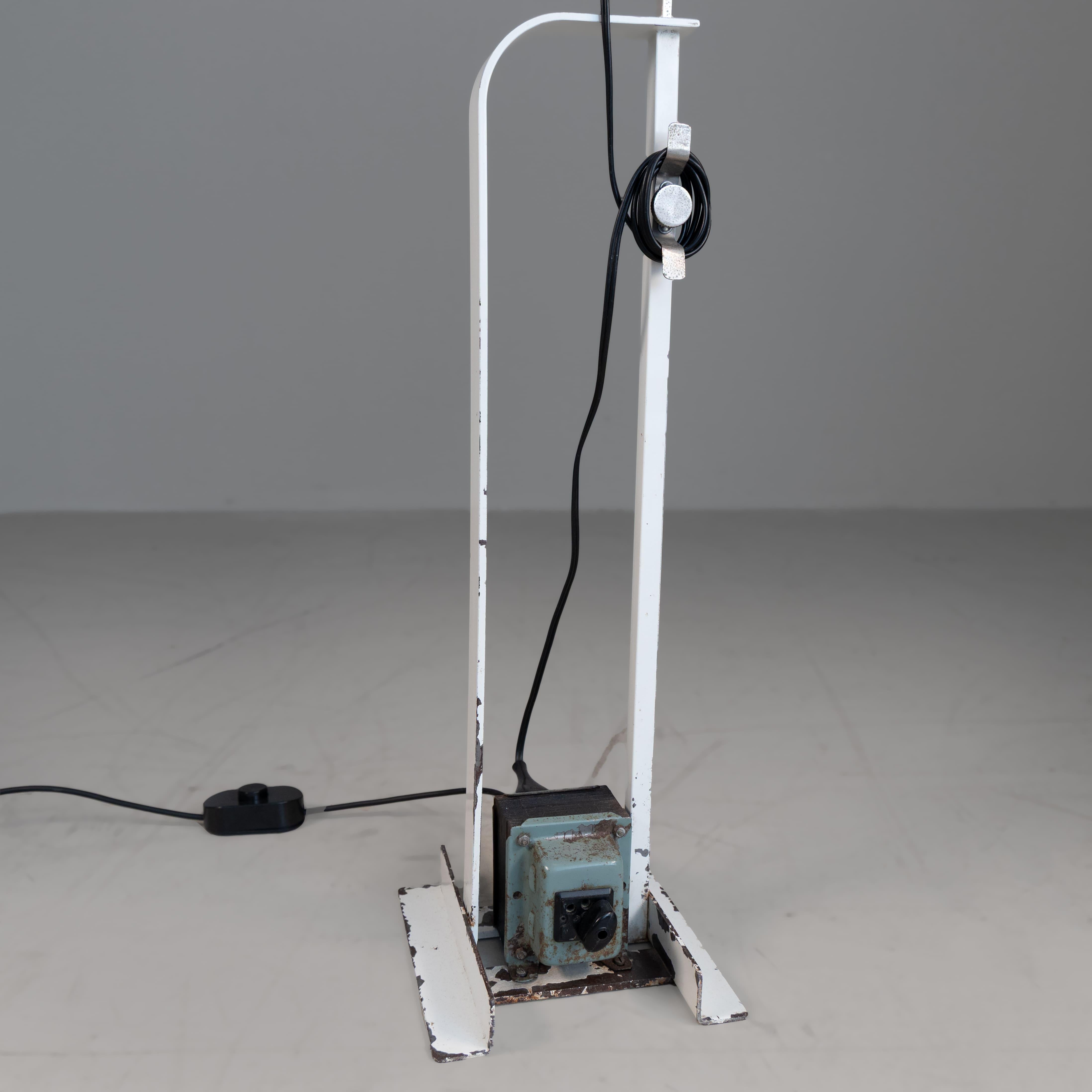 Lampe Toio, Achille et Pier Giacomo Castiglioni, Flos, 1962 Bon état - En vente à Milano, Lombardia