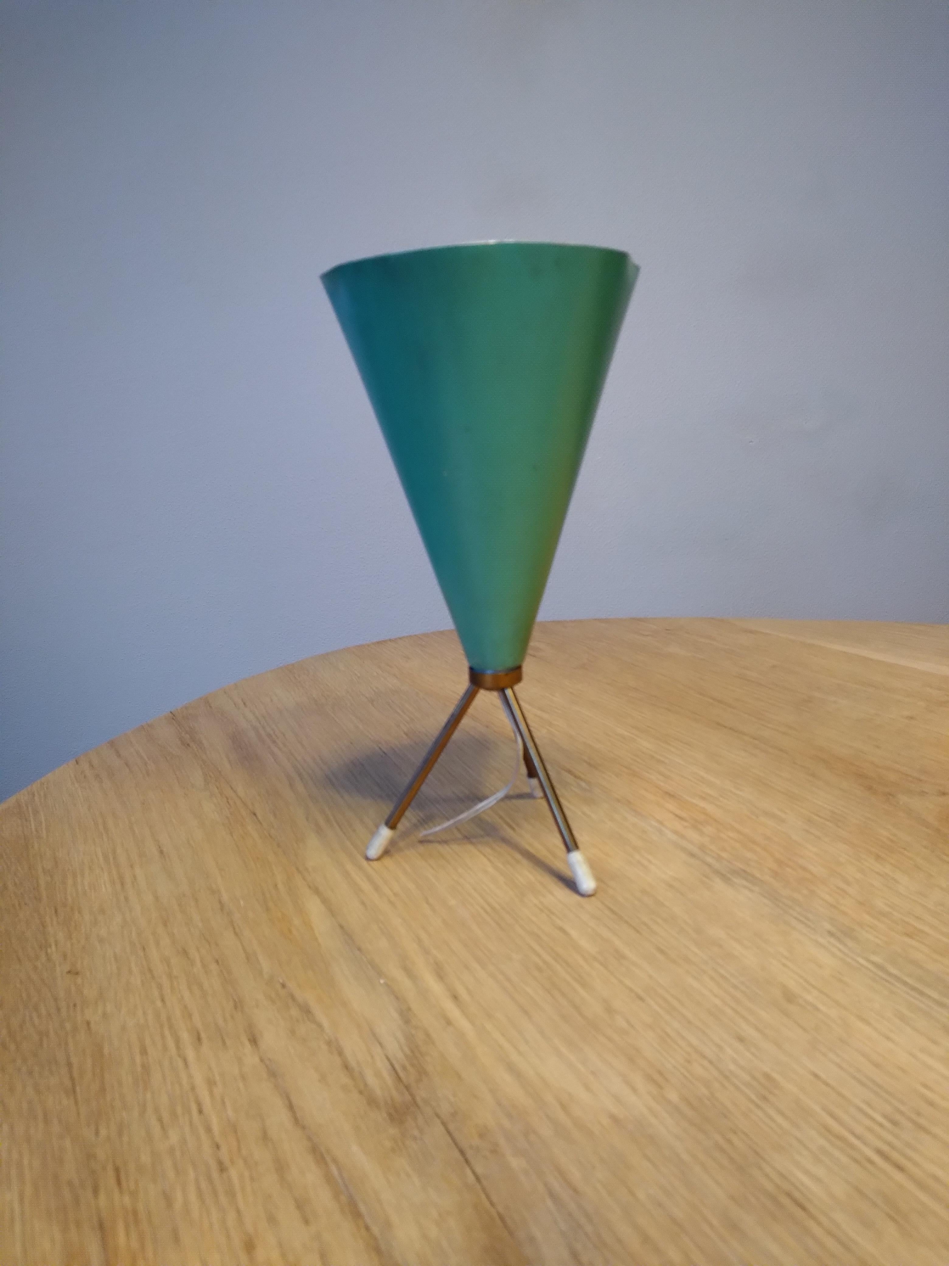 Lamp  Tripod  Mid-Century Modern table lamp in Painted Metal and Brass trim Italy 1950s . 