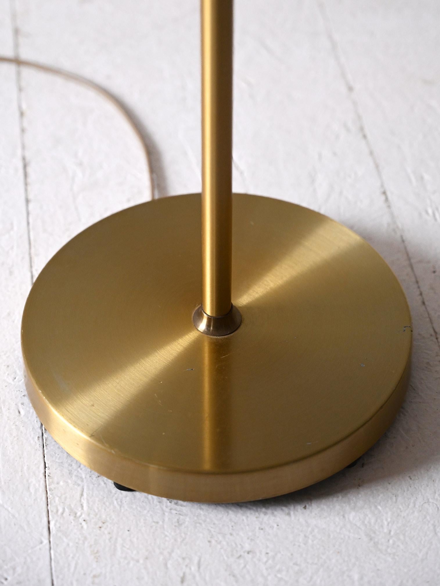 Lámpara de pie vintage Scandinavian en venta