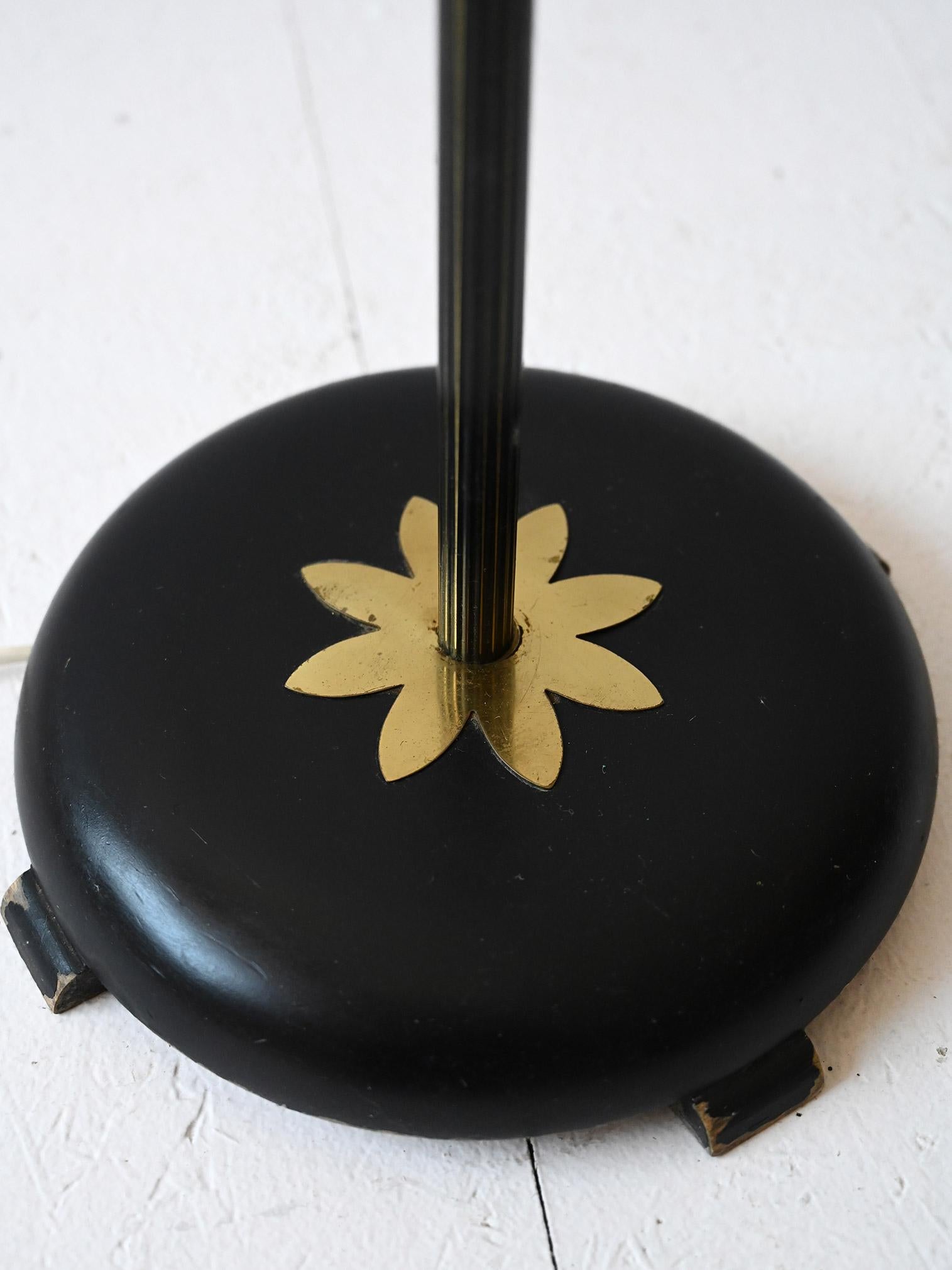 Vintage lamp with three points of light For Sale 1