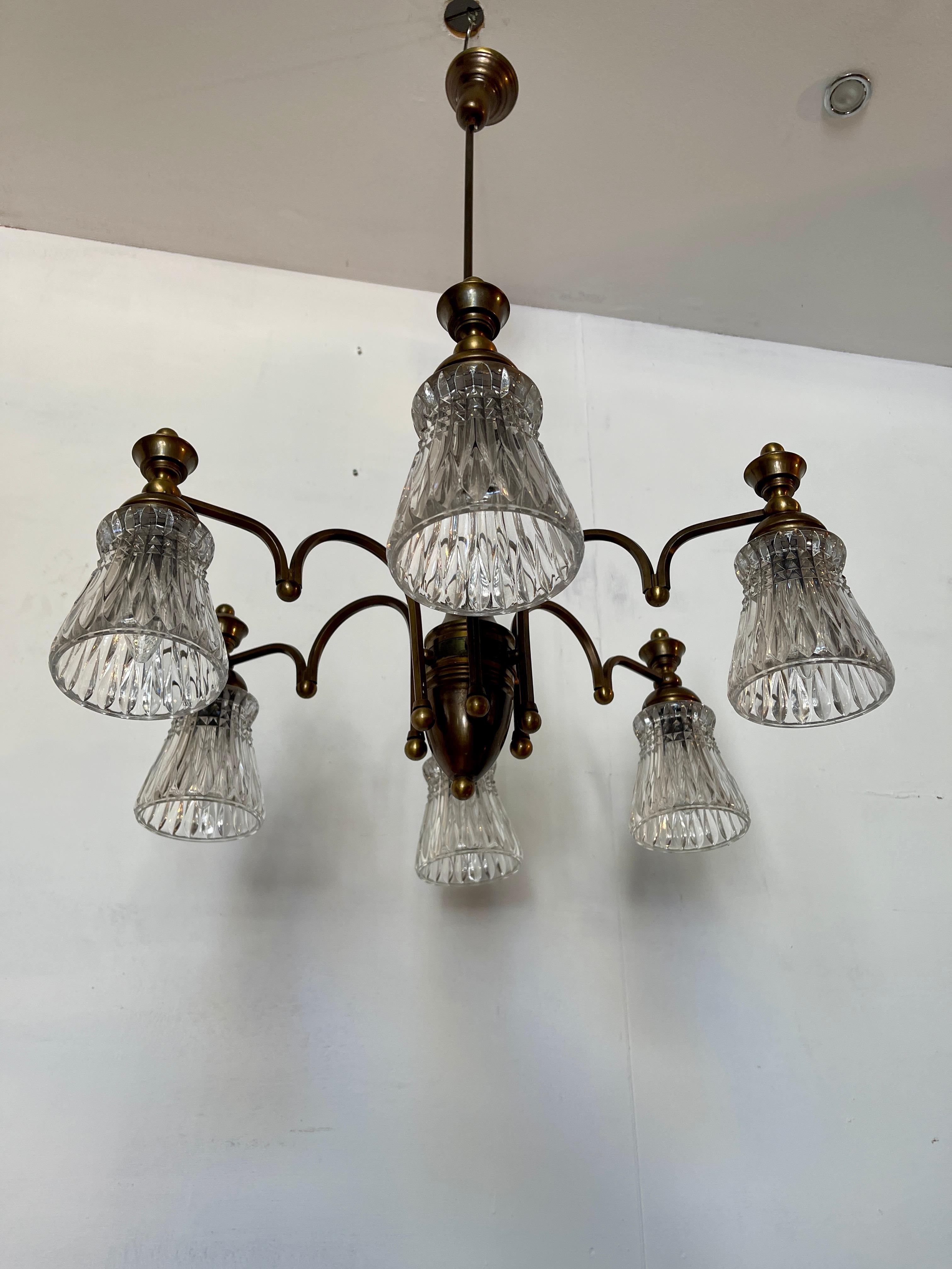 Lampadadario ArtDeco in bronzo e vetro anni '50 20th Century en venta