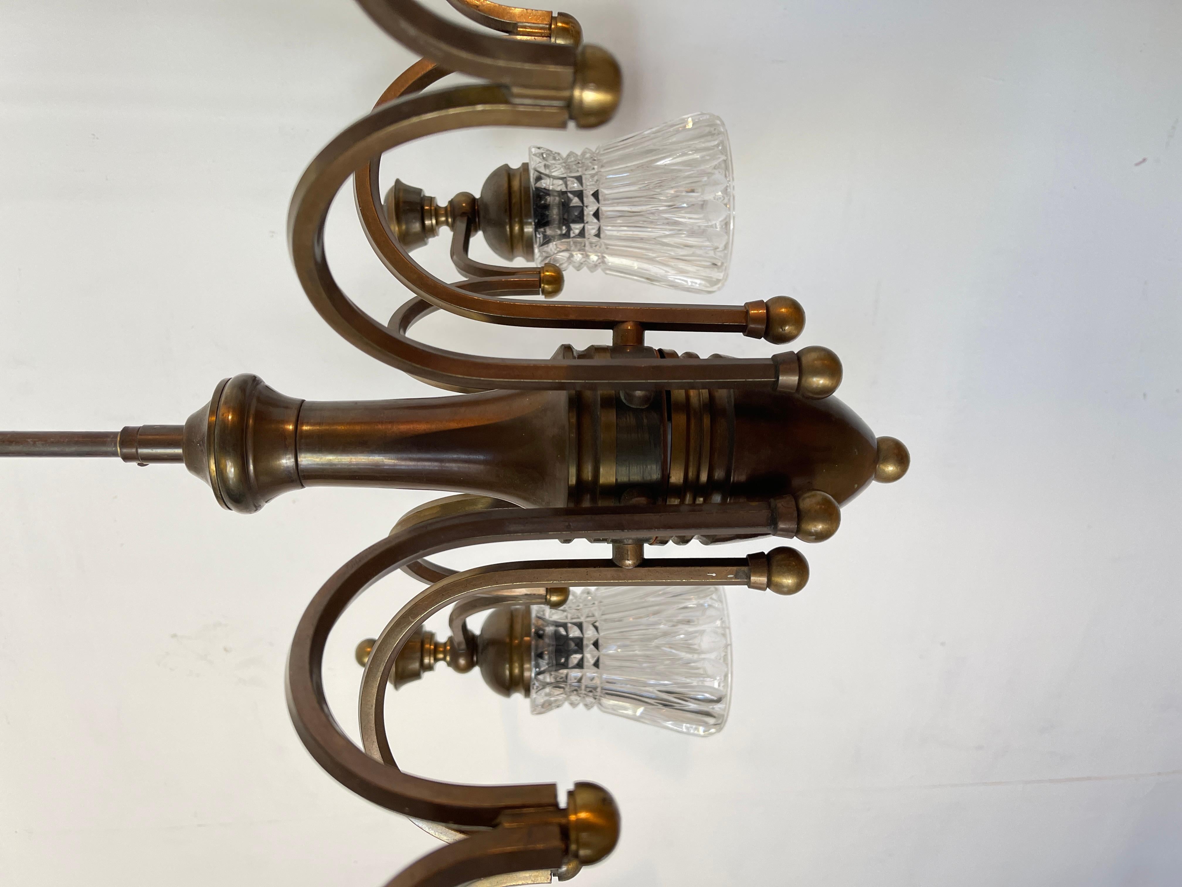 Lampadadario ArtDeco in bronzo e vetro anni '50 Bronce en venta