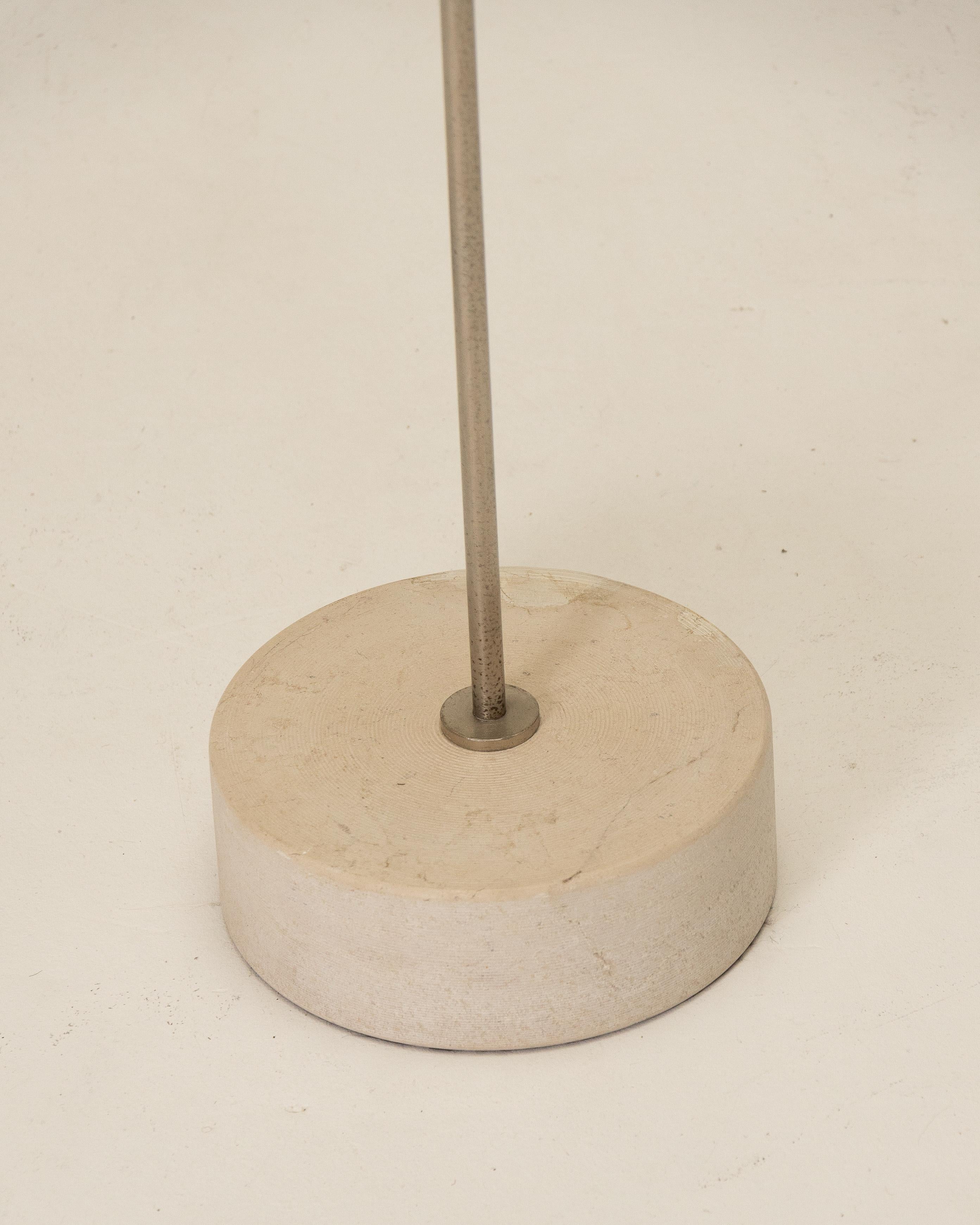 Lampadaire «3873 », Tito Agnoli. Bon état - En vente à PARIS, FR