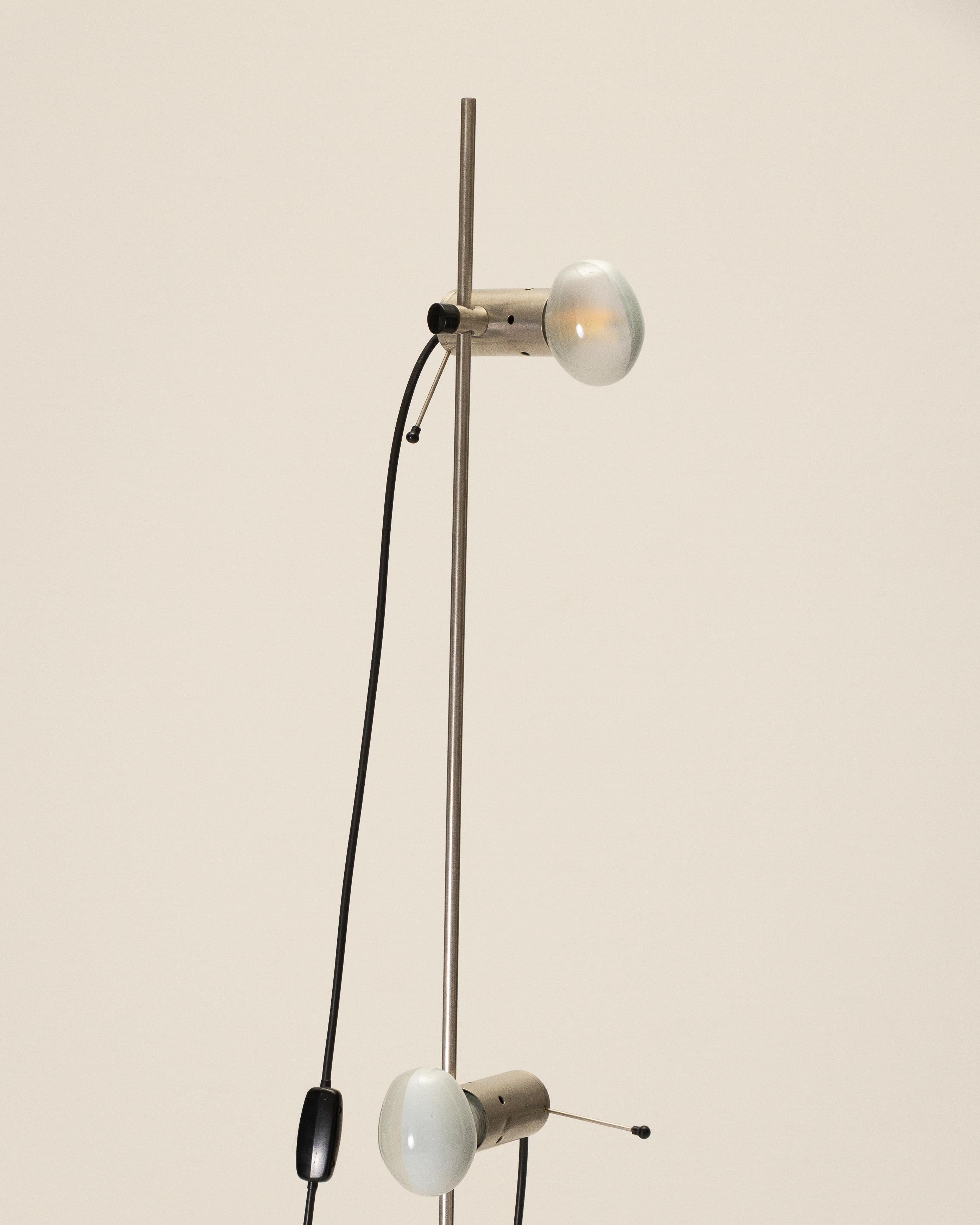Métal Lampadaire «3873 », Tito Agnoli. en vente