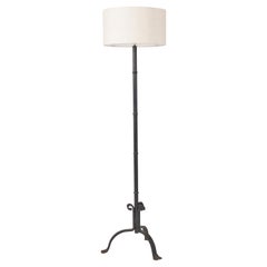 Lampadaire en fer forgé 1950s.