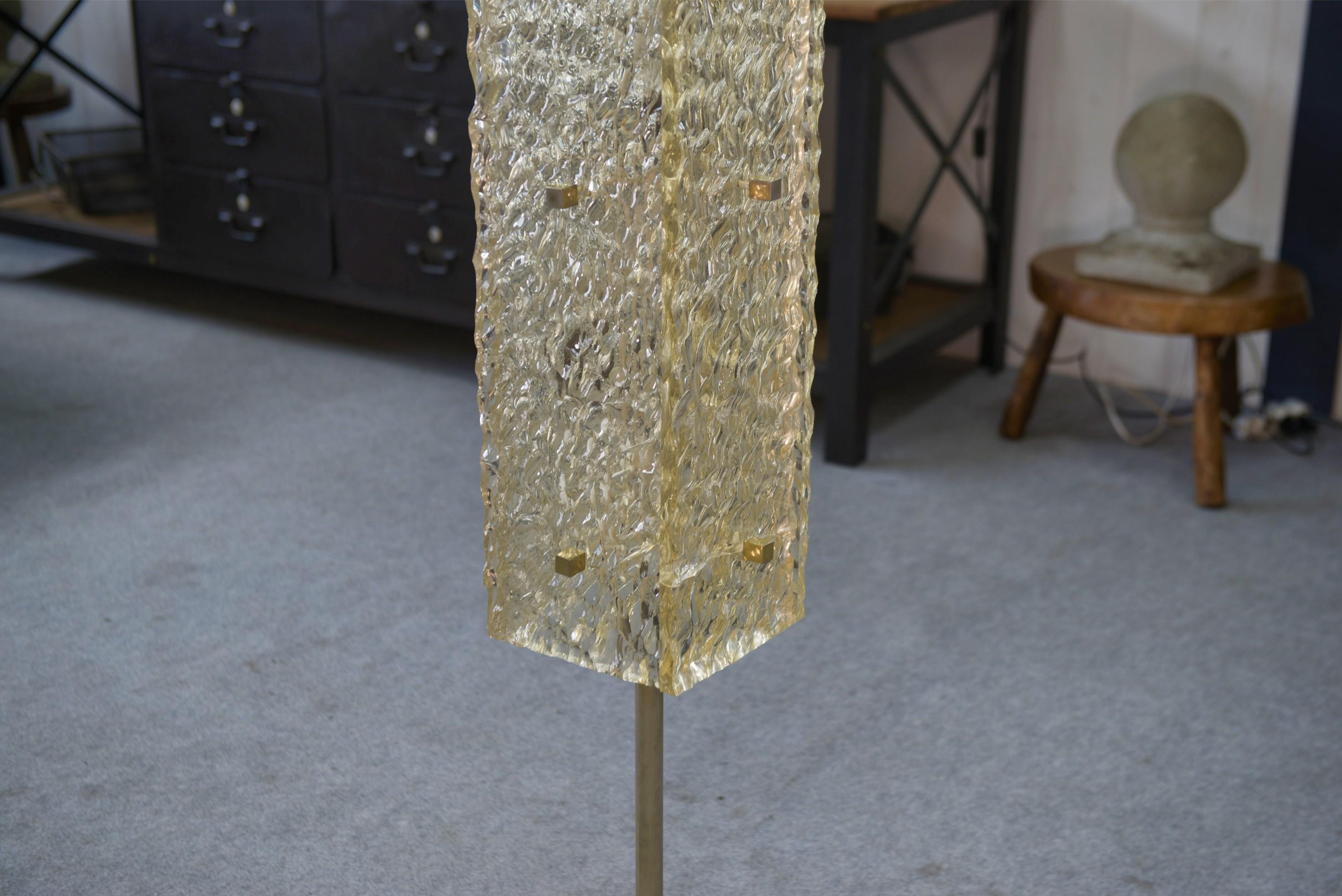 Lampadaire par Pierre Disderot pour Dallux résine et marbre 1960's en vente 5