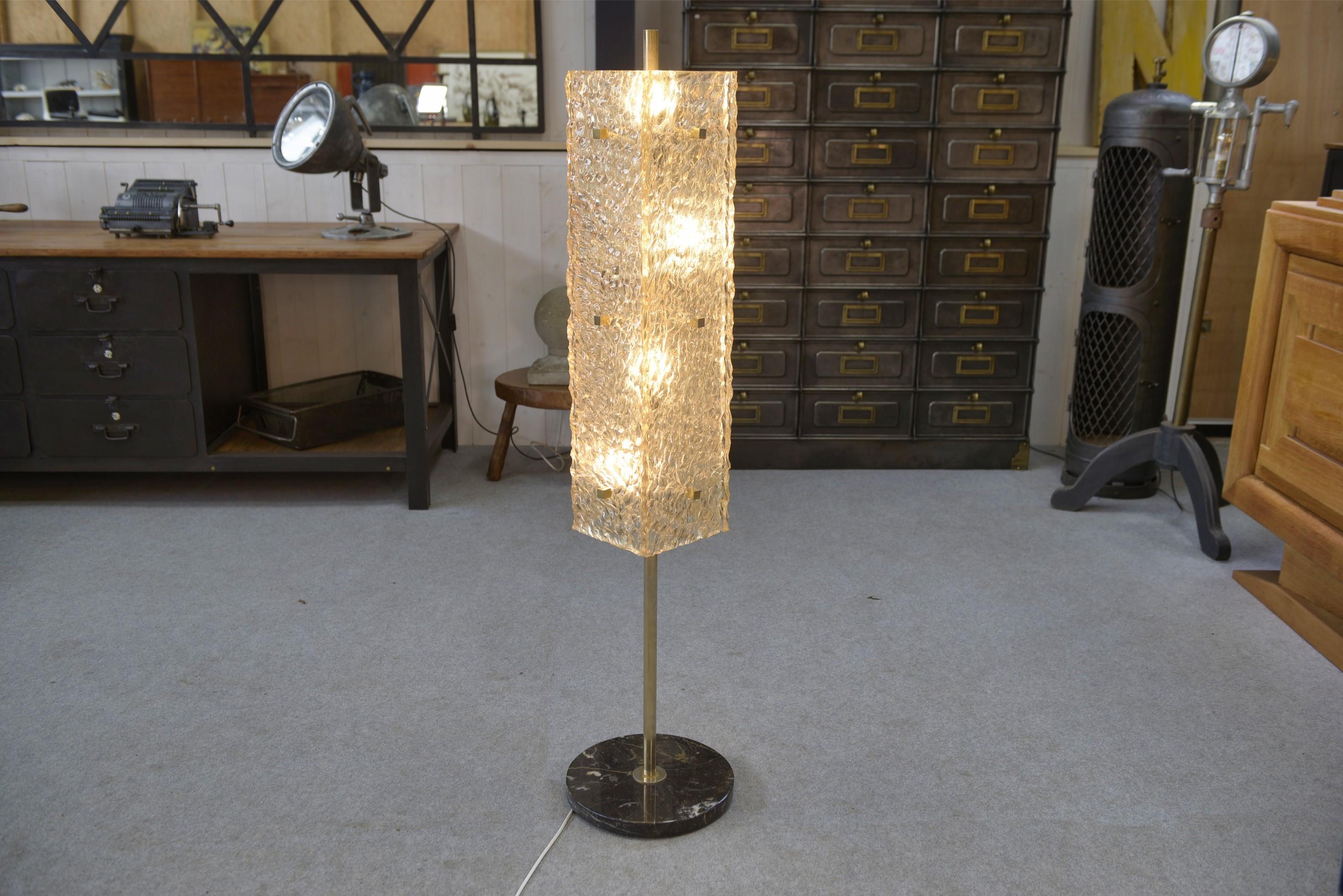 Métal Lampadaire par Pierre Disderot pour Dallux résine et marbre 1960's en vente