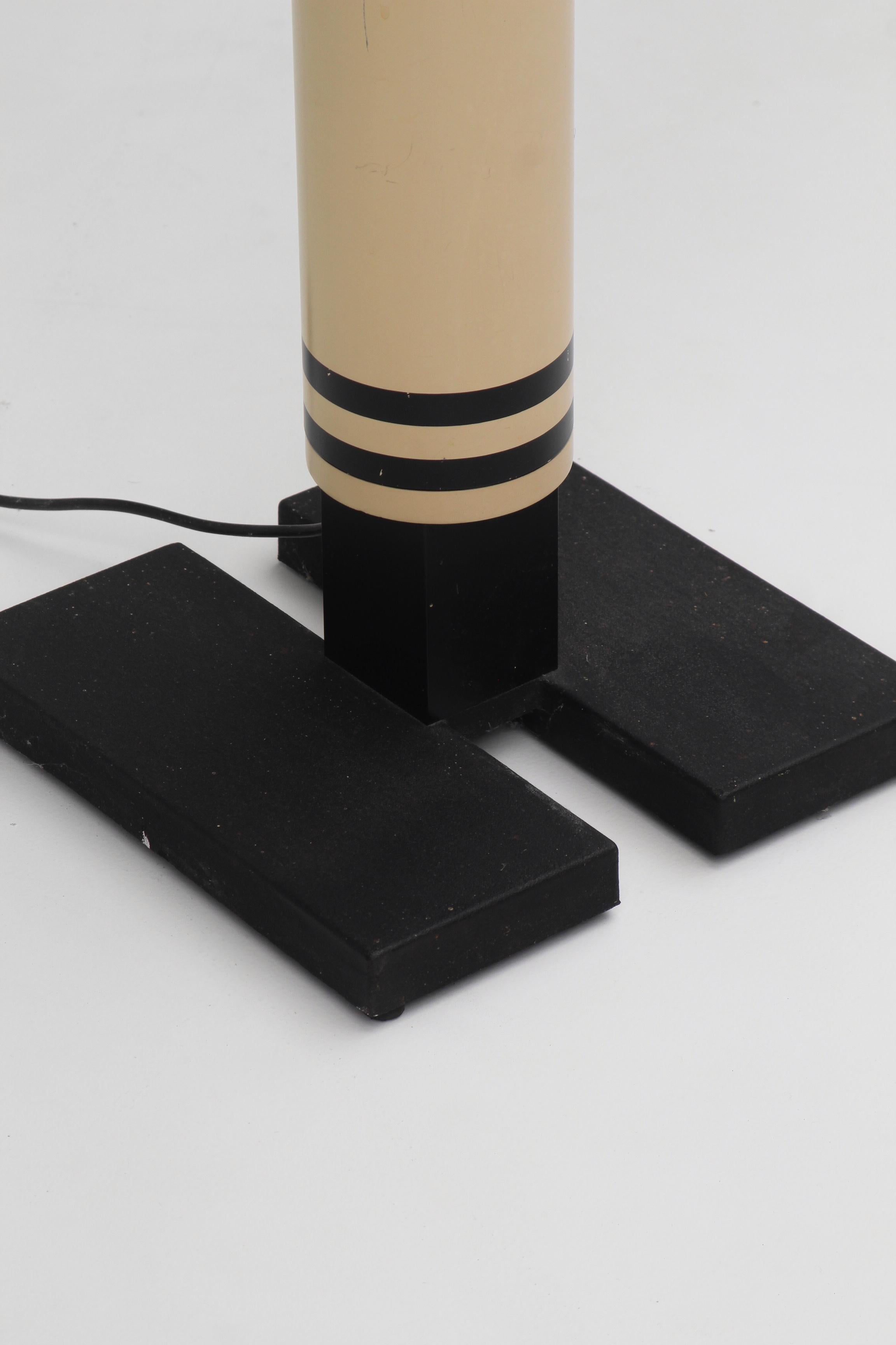 Late 20th Century Lampadaire Shogun par Mario Botta pour Artemide For Sale