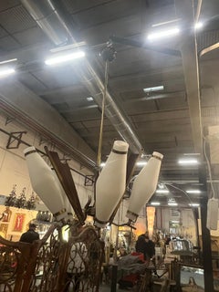 Lampadario 5 luci Paralumi in vetro Opalino Struktur Teakholz und ottone Anni 50