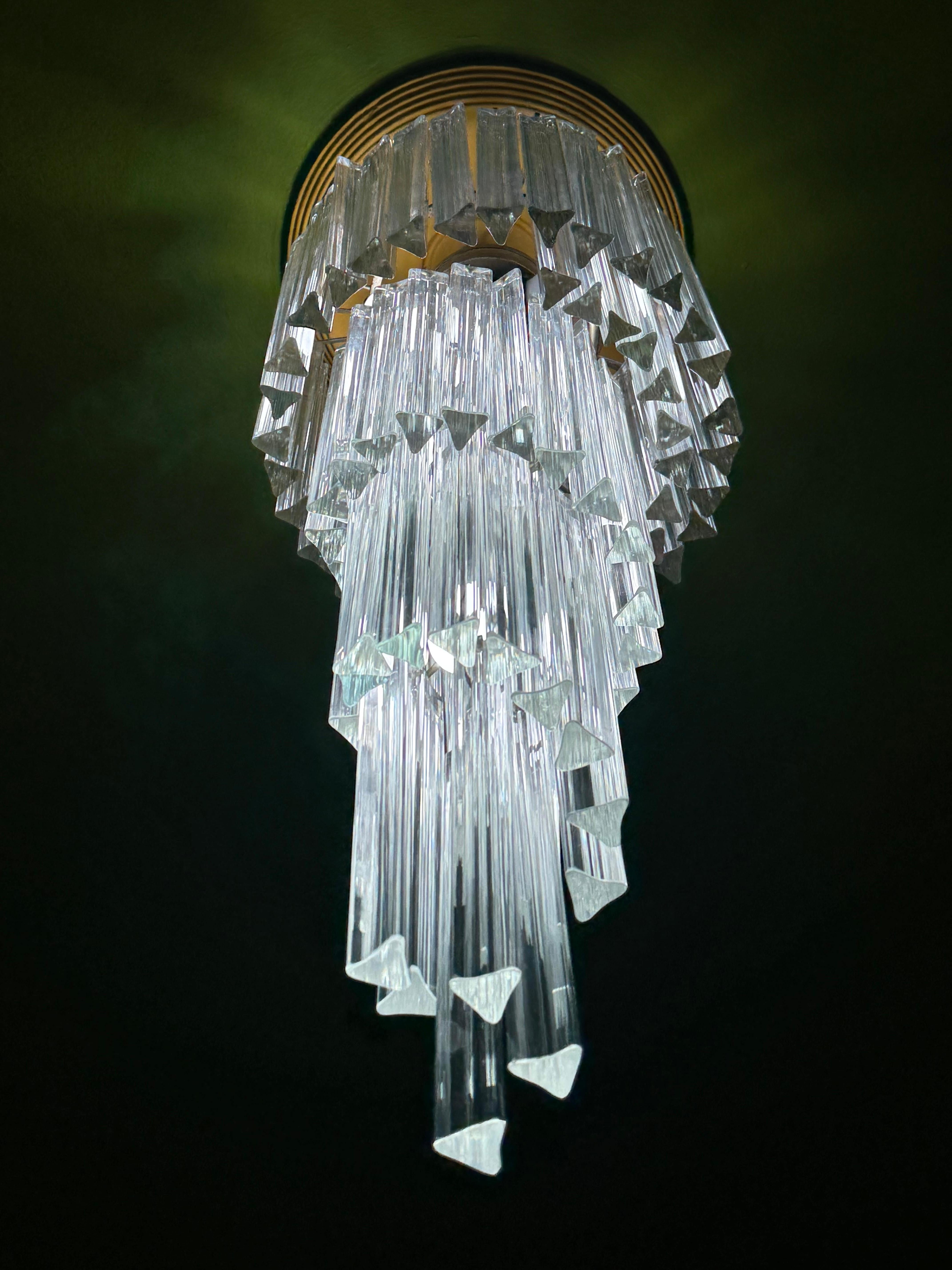 Lampadario a cascata Venini Triedri Italia 1970 Murano Art Glass Metal en venta