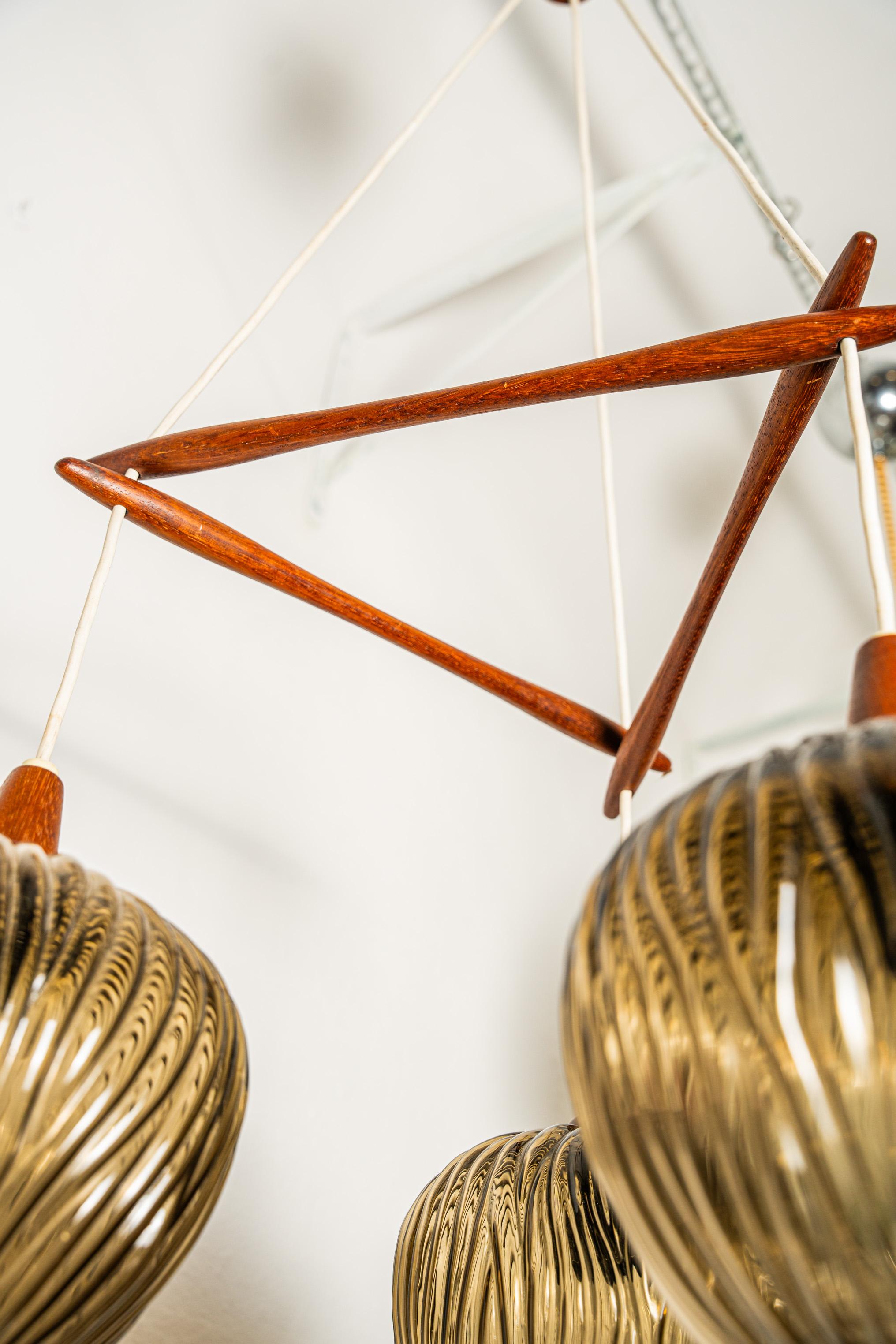 Mid-20th Century Wood and glass pendant chandelier, Italy, 1950s For Sale